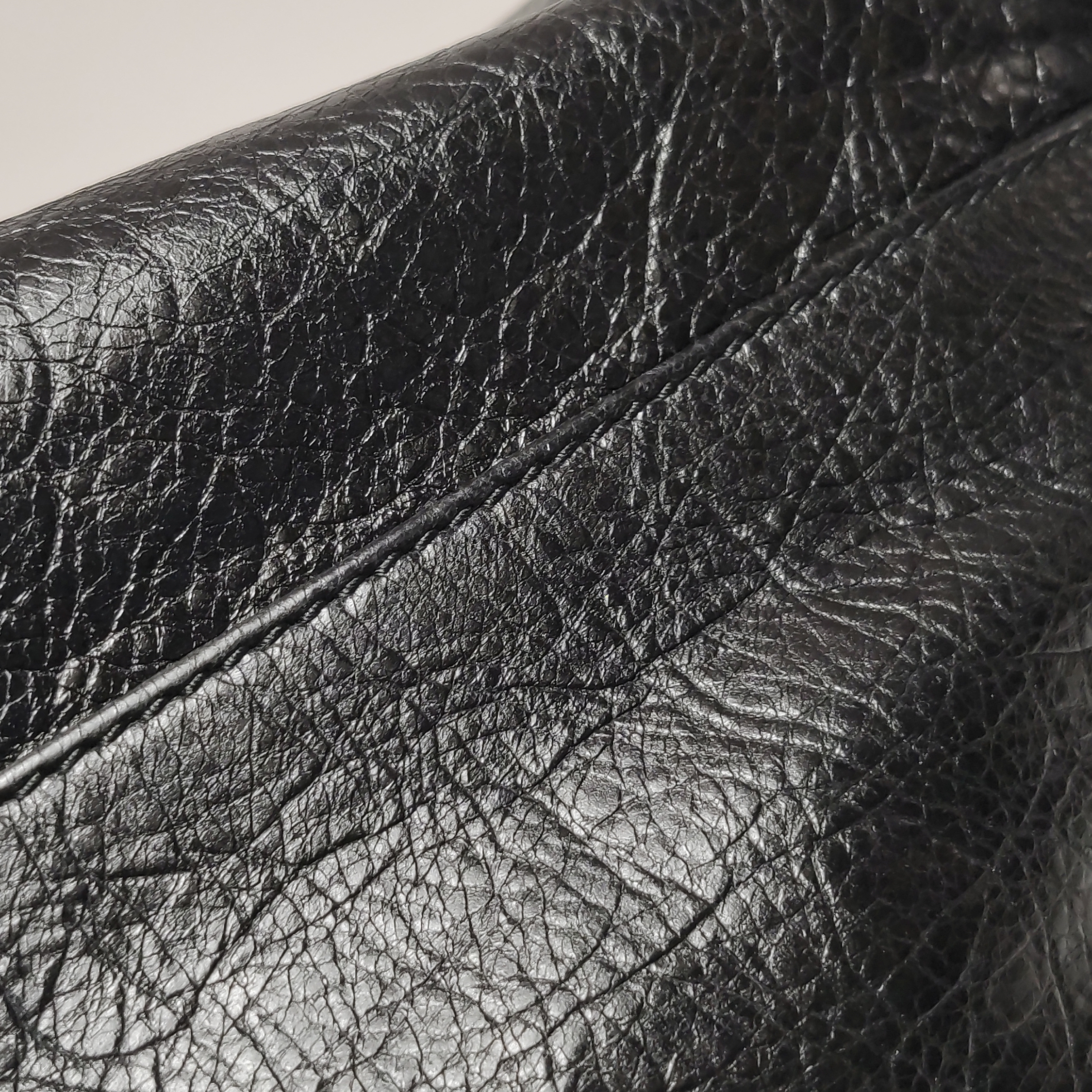 Balenciaga City Classic Studs Bag Leather Medium — photo 10 of 16
