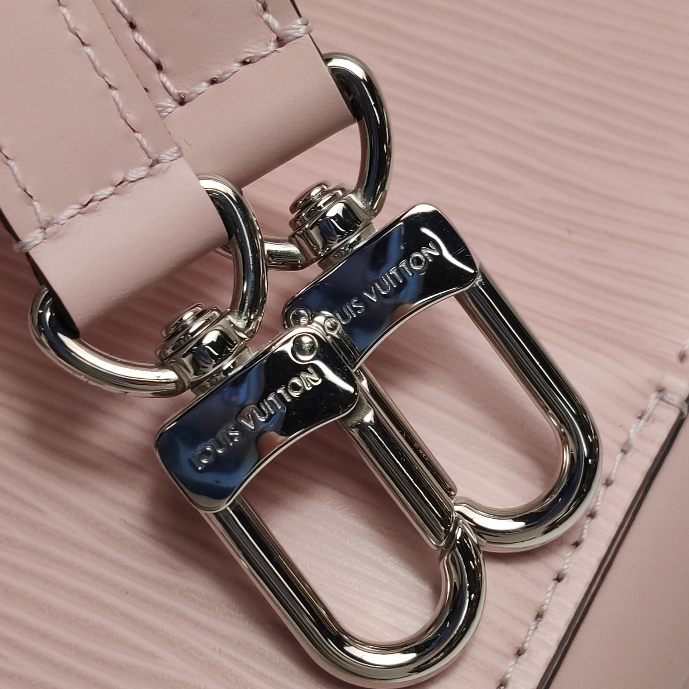 Louis Vuitton(LV) Cluny Top Handle Bag Epi Leather BB — photo 12 of 14
