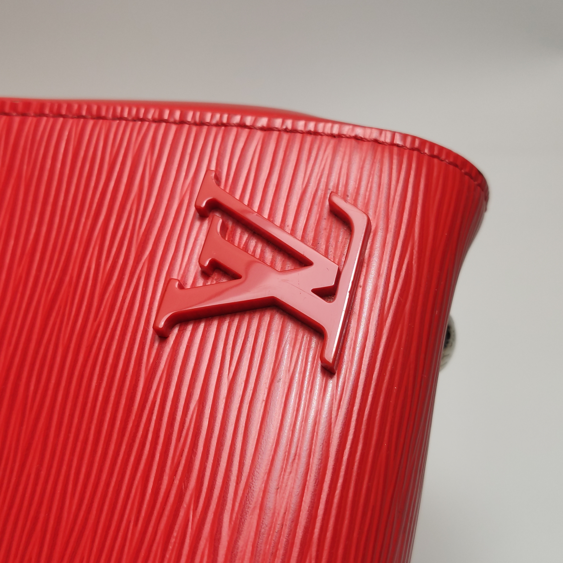 Louis Vuitton(LV) Cluny Top Handle Bag Epi Leather BB — photo 11 of 14