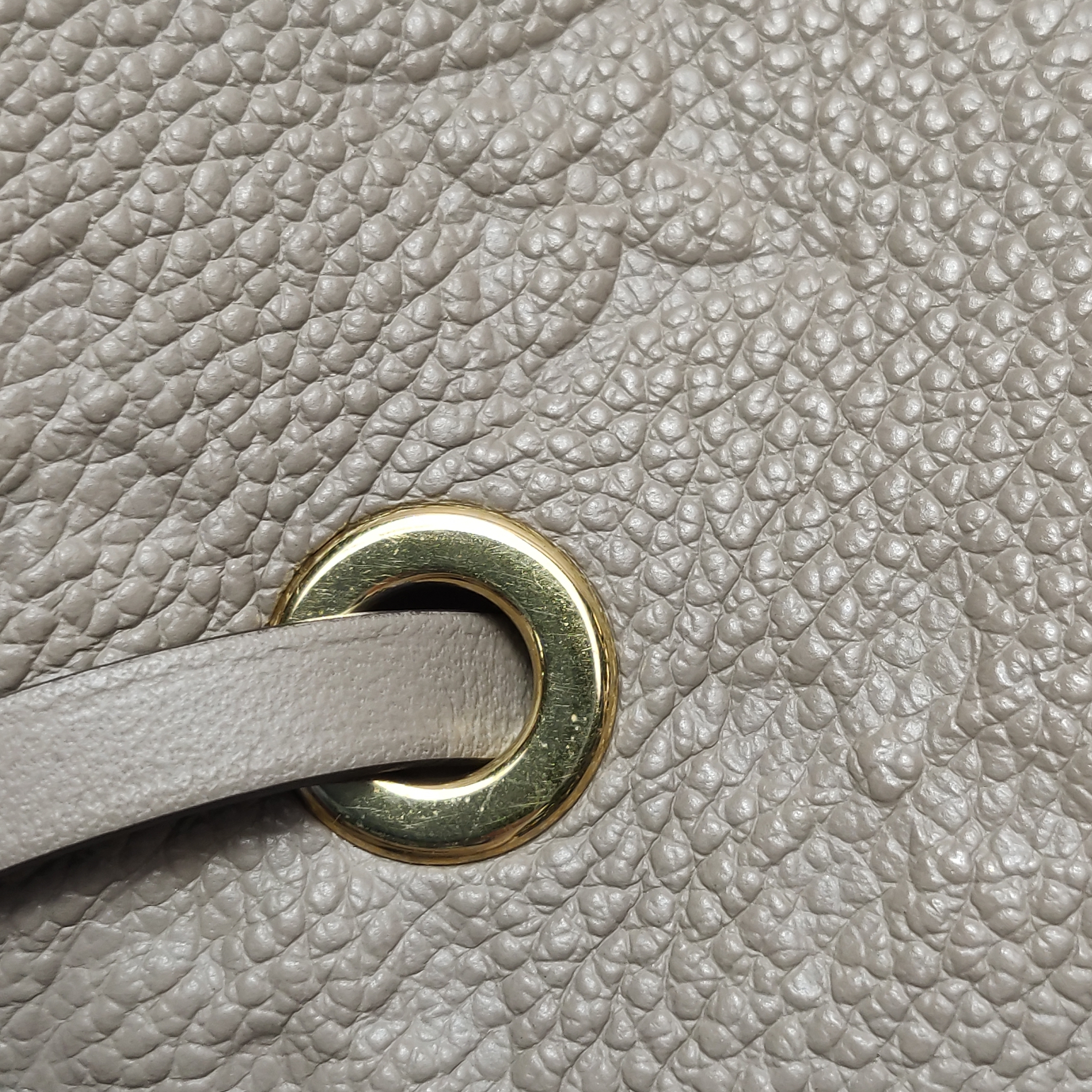 Louis Vuitton(LV) Montsouris NM Backpack Monogram Empreinte Leather PM — photo 11 of 17