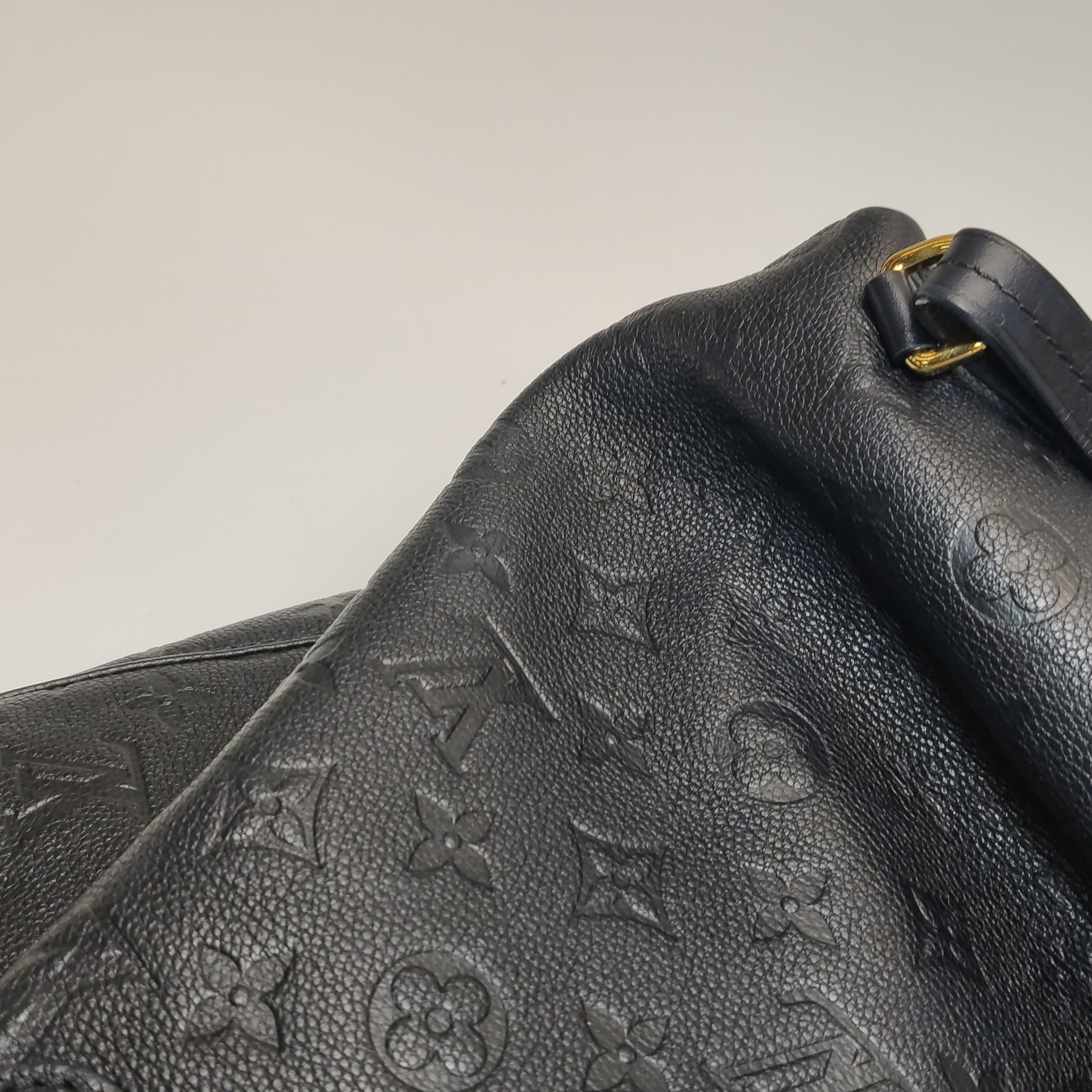 Louis Vuitton(LV) Montsouris NM Backpack Monogram Empreinte Leather PM — photo 13 of 16