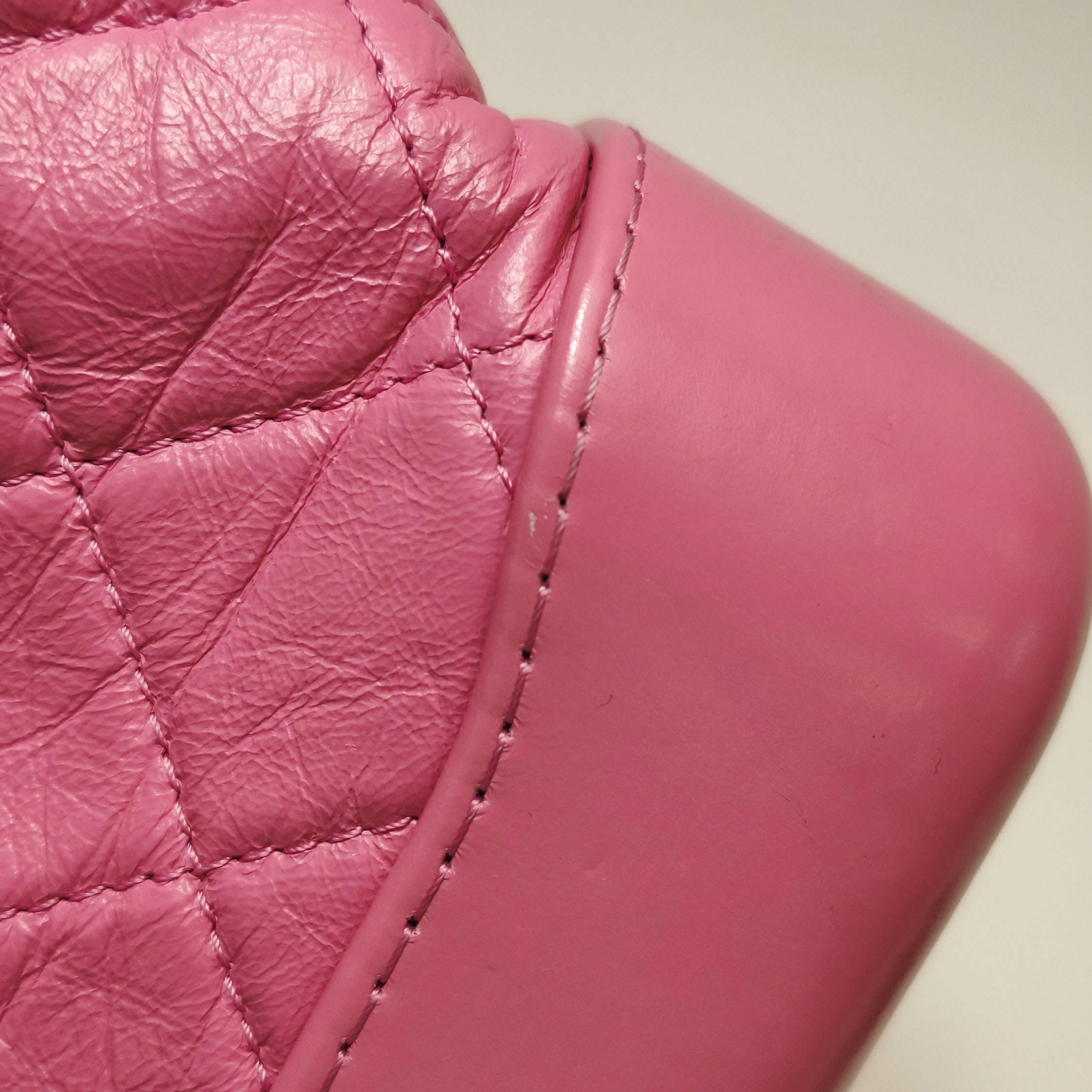Chanel Gabrielle Hobo Quilted Aged Calfskin Small — photo 8 of 14
