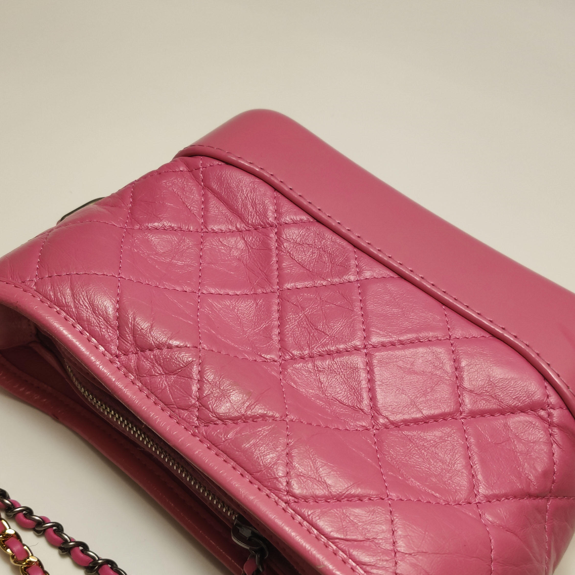 Chanel Gabrielle Hobo Quilted Aged Calfskin Small — photo 7 of 14