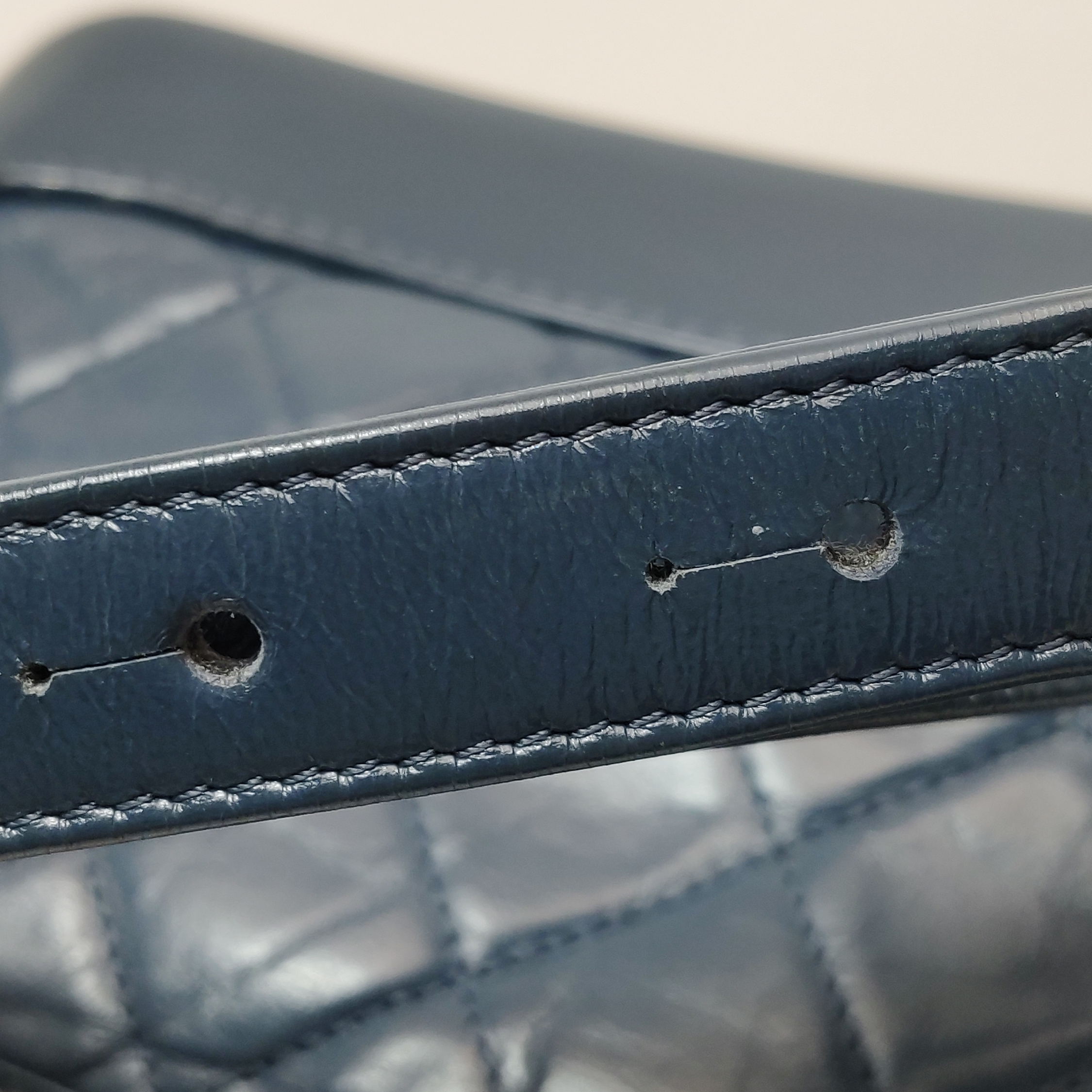 Chanel Gabrielle Hobo Quilted Aged Calfskin Small — photo 15 of 15