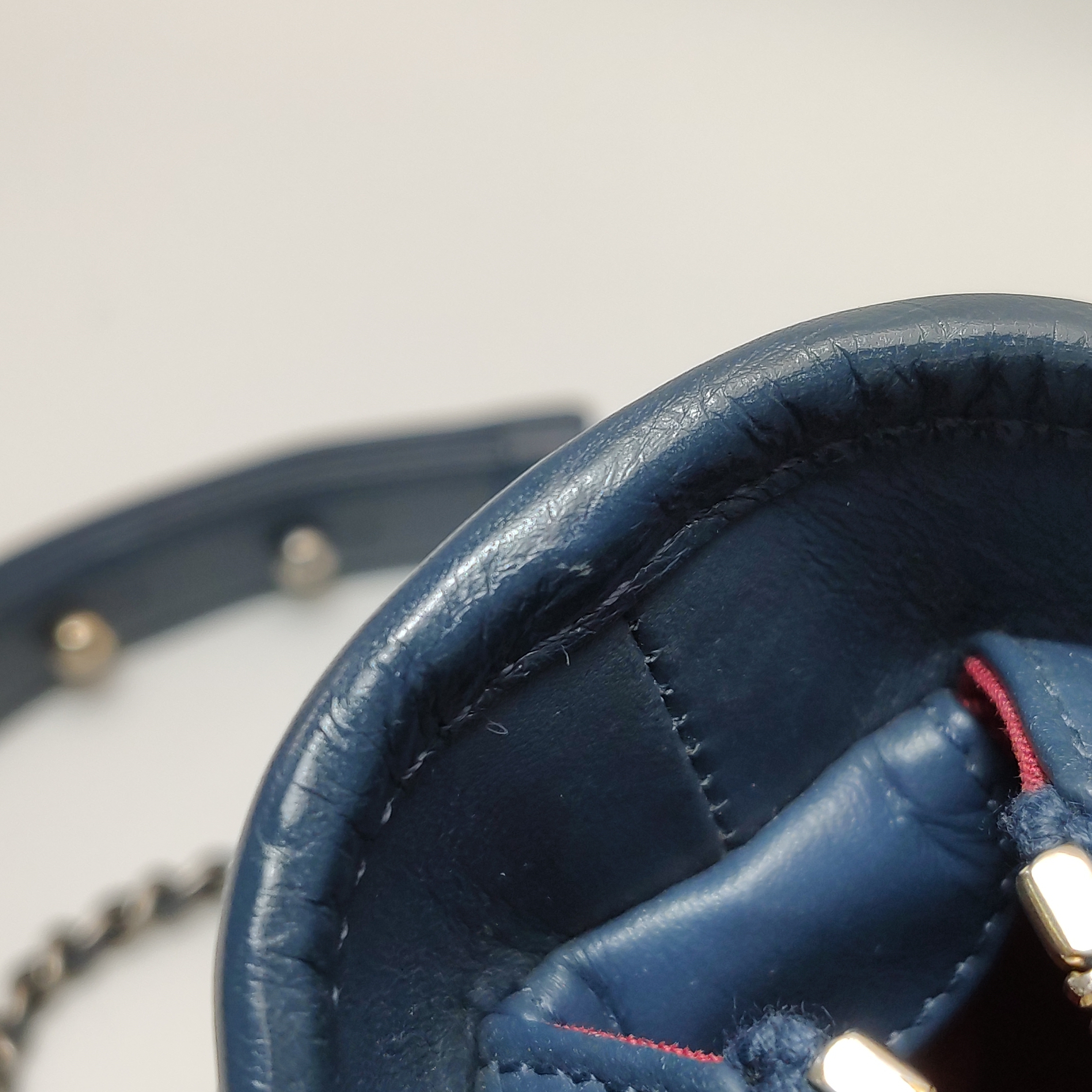 Chanel Gabrielle Hobo Quilted Aged Calfskin Small — photo 14 of 15