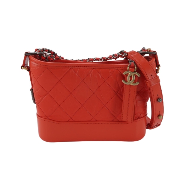 Chanel Gabrielle Hobo Quilted Aged Calfskin Small — pre-owned, Vierlot