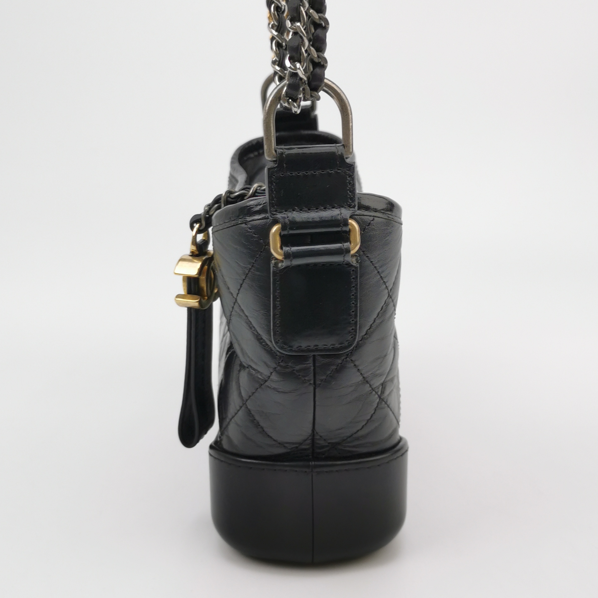 Chanel Gabrielle Hobo Quilted Aged Calfskin Small — photo 3 of 16