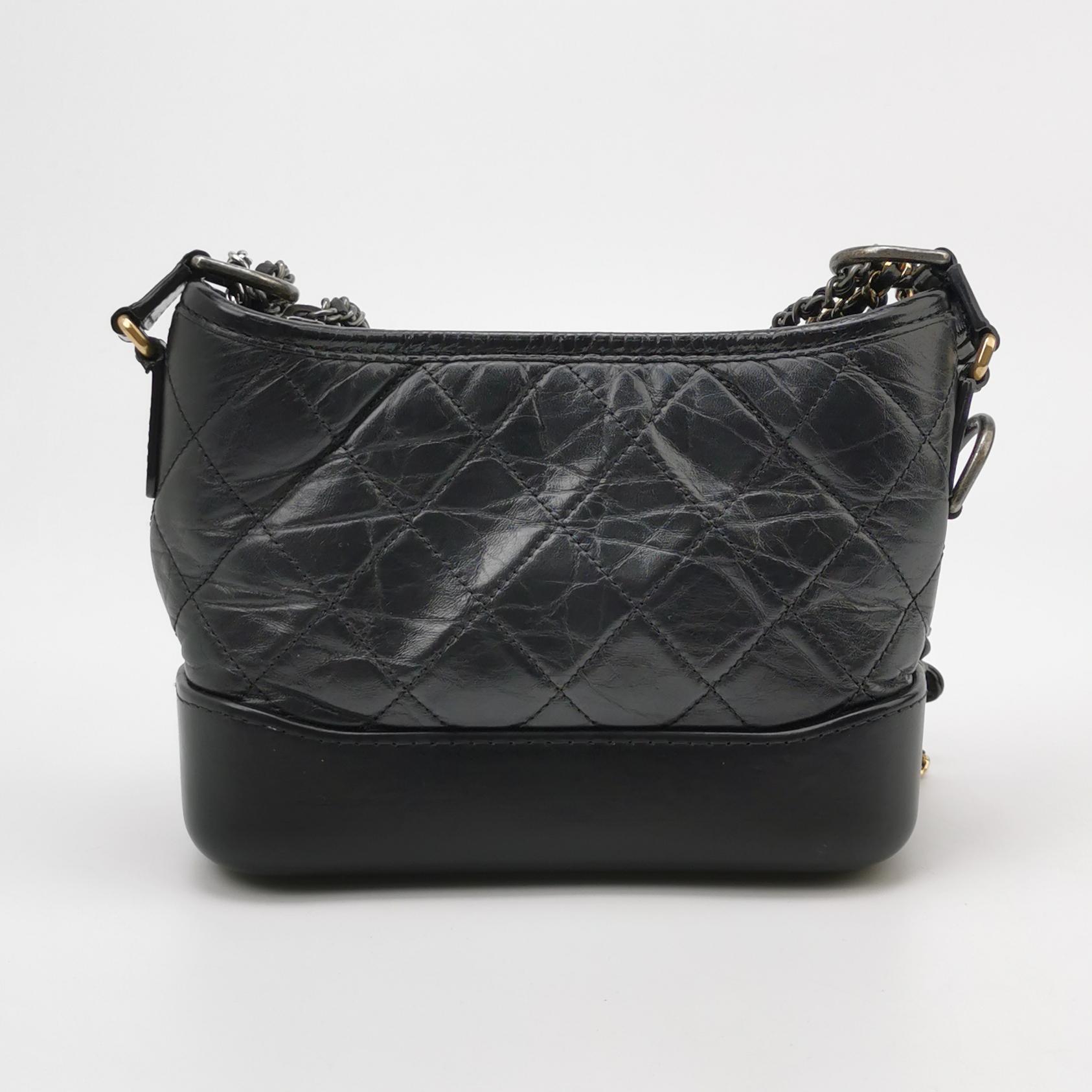 Chanel Gabrielle Hobo Quilted Aged Calfskin Small — photo 5 of 16