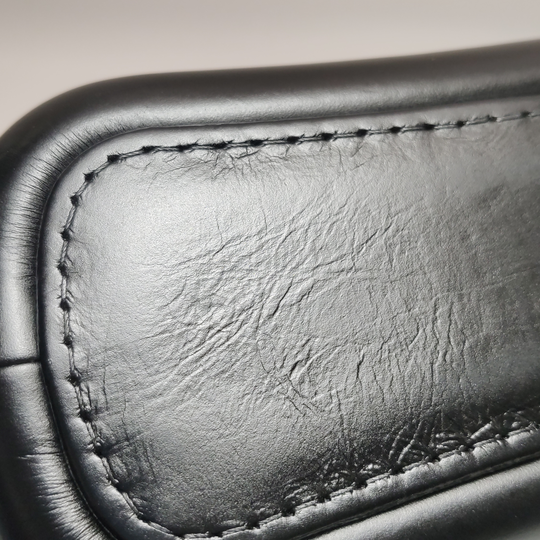 Chanel Gabrielle Hobo Quilted Aged Calfskin Small — photo 9 of 16