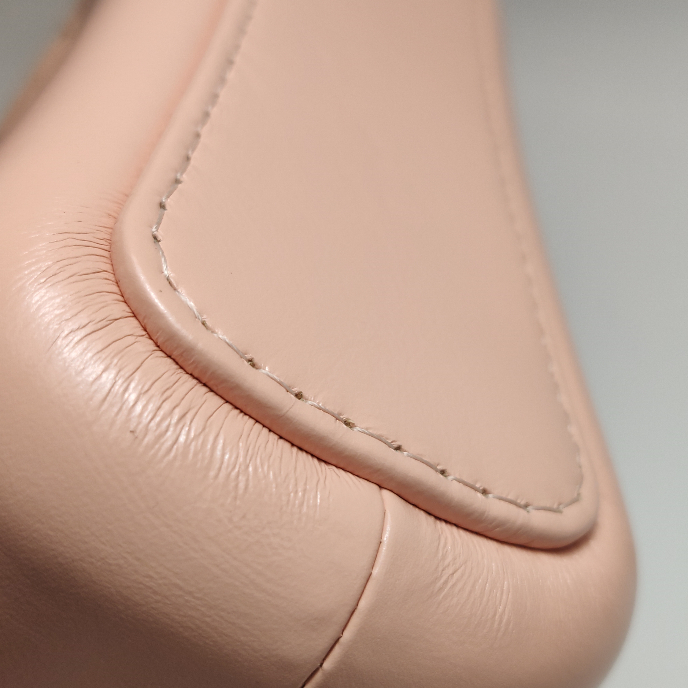 Chanel Gabrielle Hobo Quilted Aged Calfskin Small — photo 11 of 14