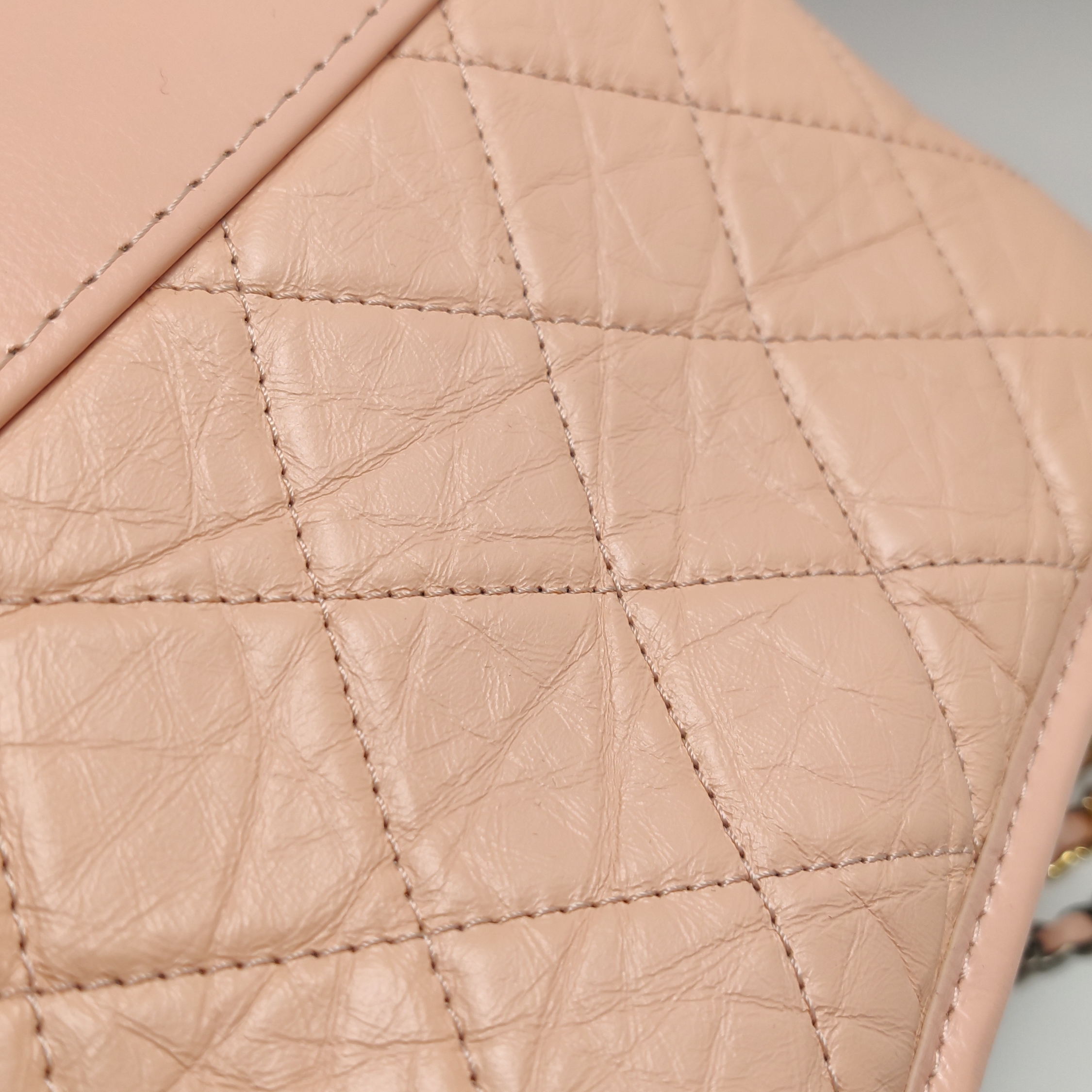 Chanel Gabrielle Hobo Quilted Aged Calfskin Small — photo 8 of 14