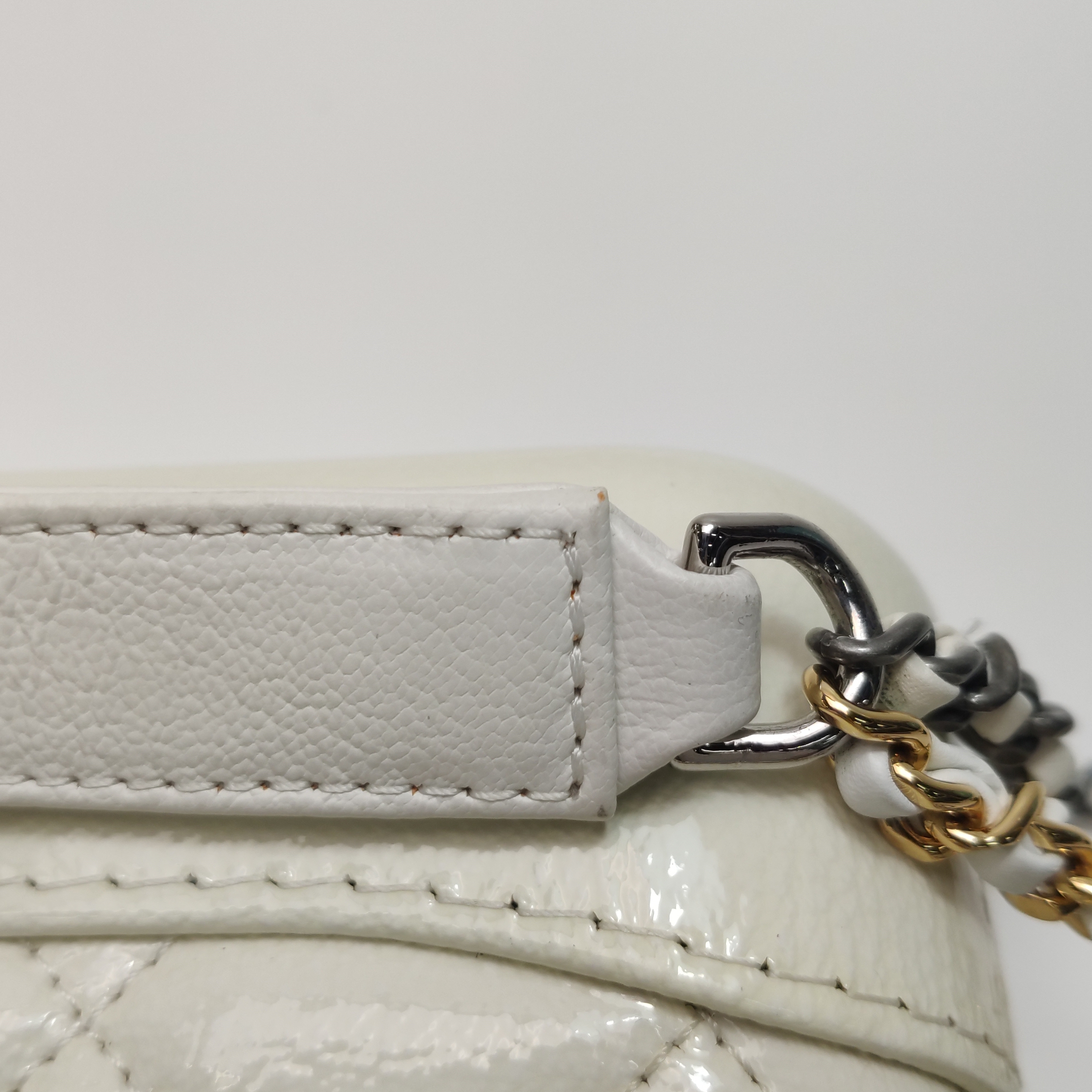 Chanel Gabrielle Hobo Quilted Aged Calfskin Small — photo 11 of 15