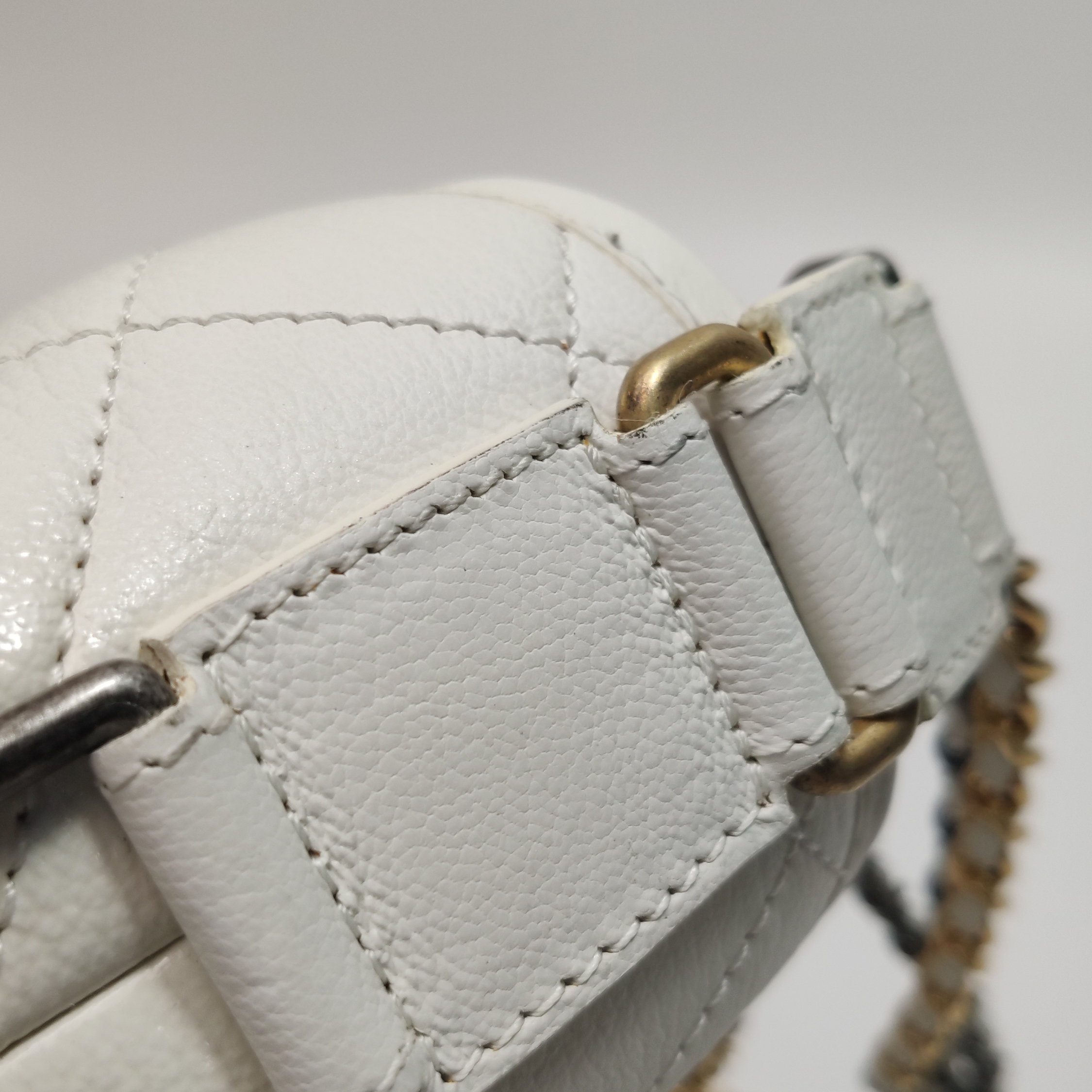 Chanel Gabrielle Hobo Quilted Aged Calfskin Small — photo 10 of 15