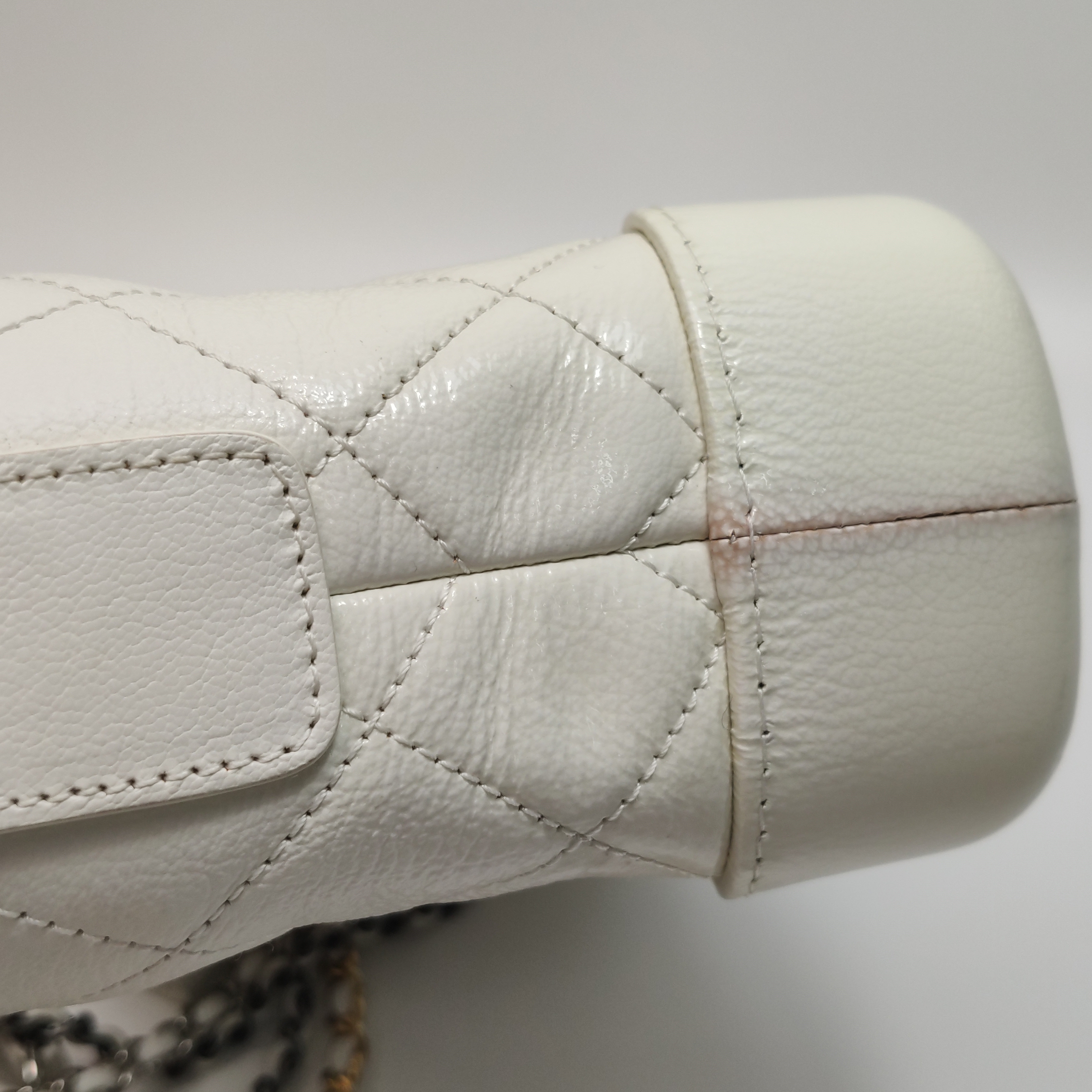 Chanel Gabrielle Hobo Quilted Aged Calfskin Small — photo 8 of 15