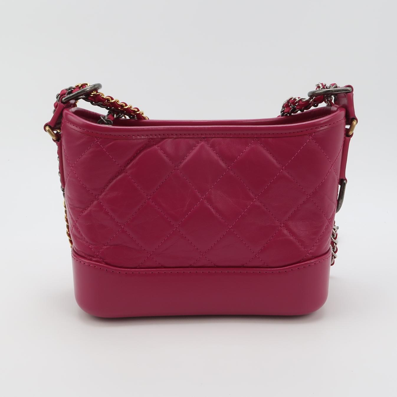 Chanel Gabrielle Hobo Quilted Aged Calfskin Small — photo 4 of 16