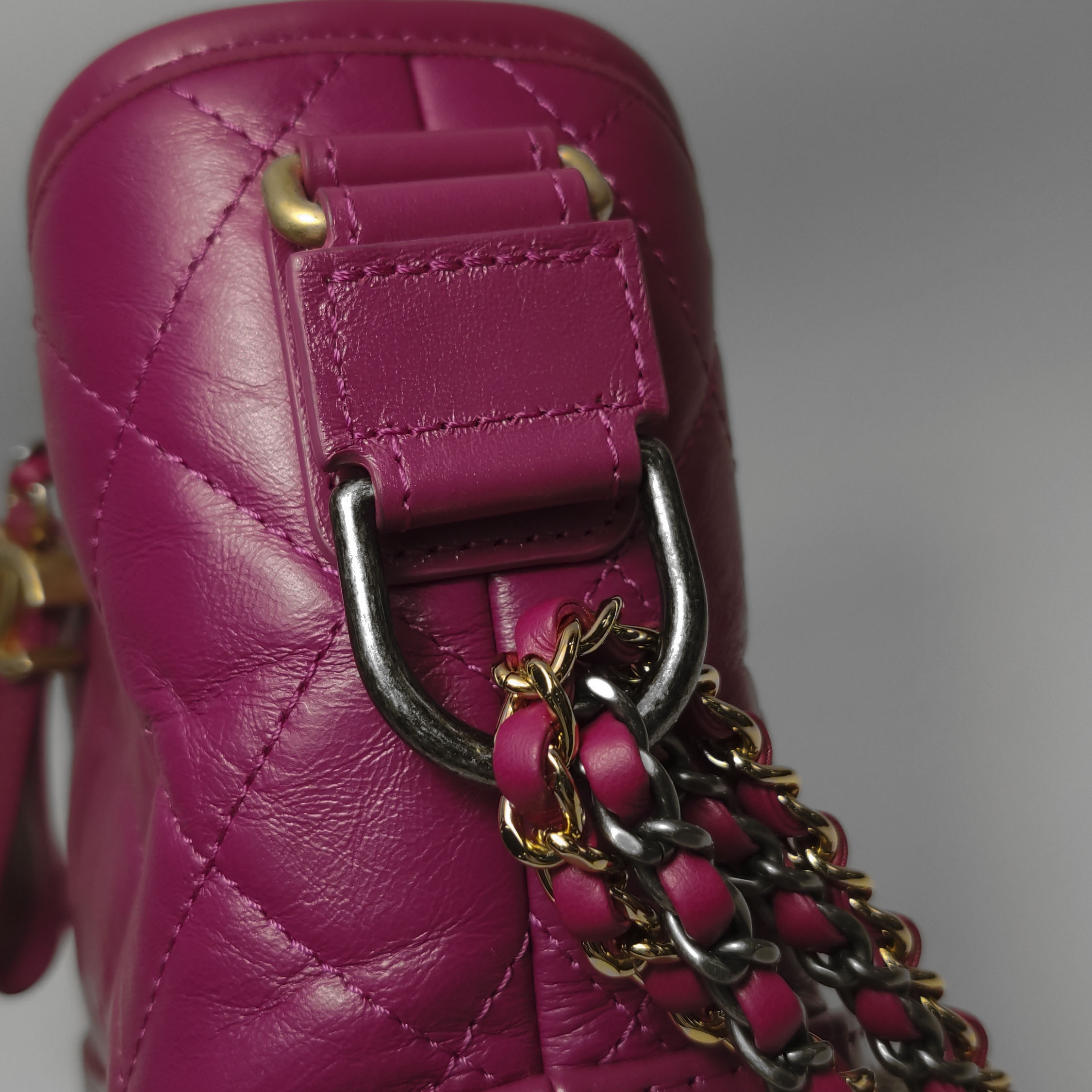 Chanel Gabrielle Hobo Quilted Aged Calfskin Small — photo 13 of 16