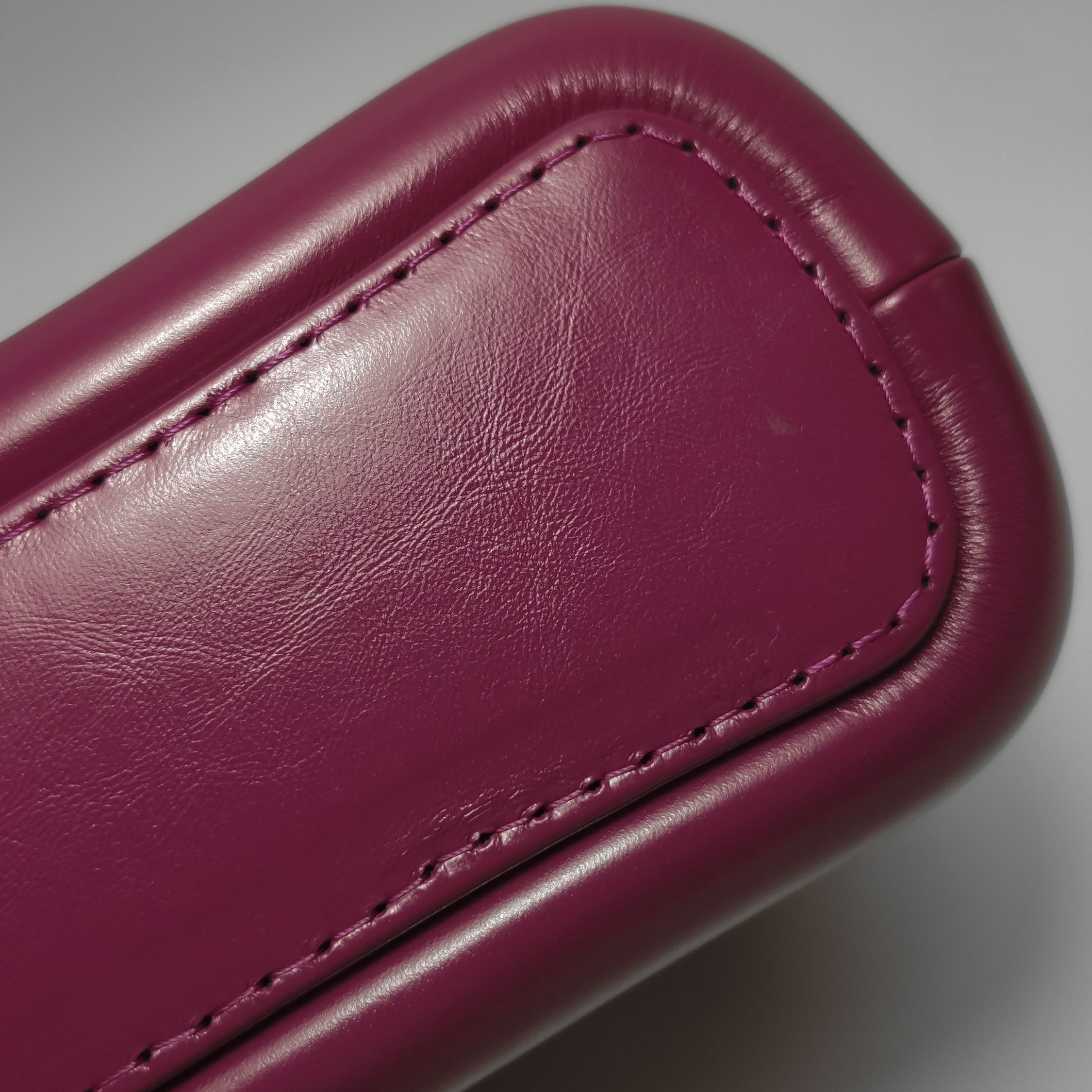 Chanel Gabrielle Hobo Quilted Aged Calfskin Small — photo 11 of 16