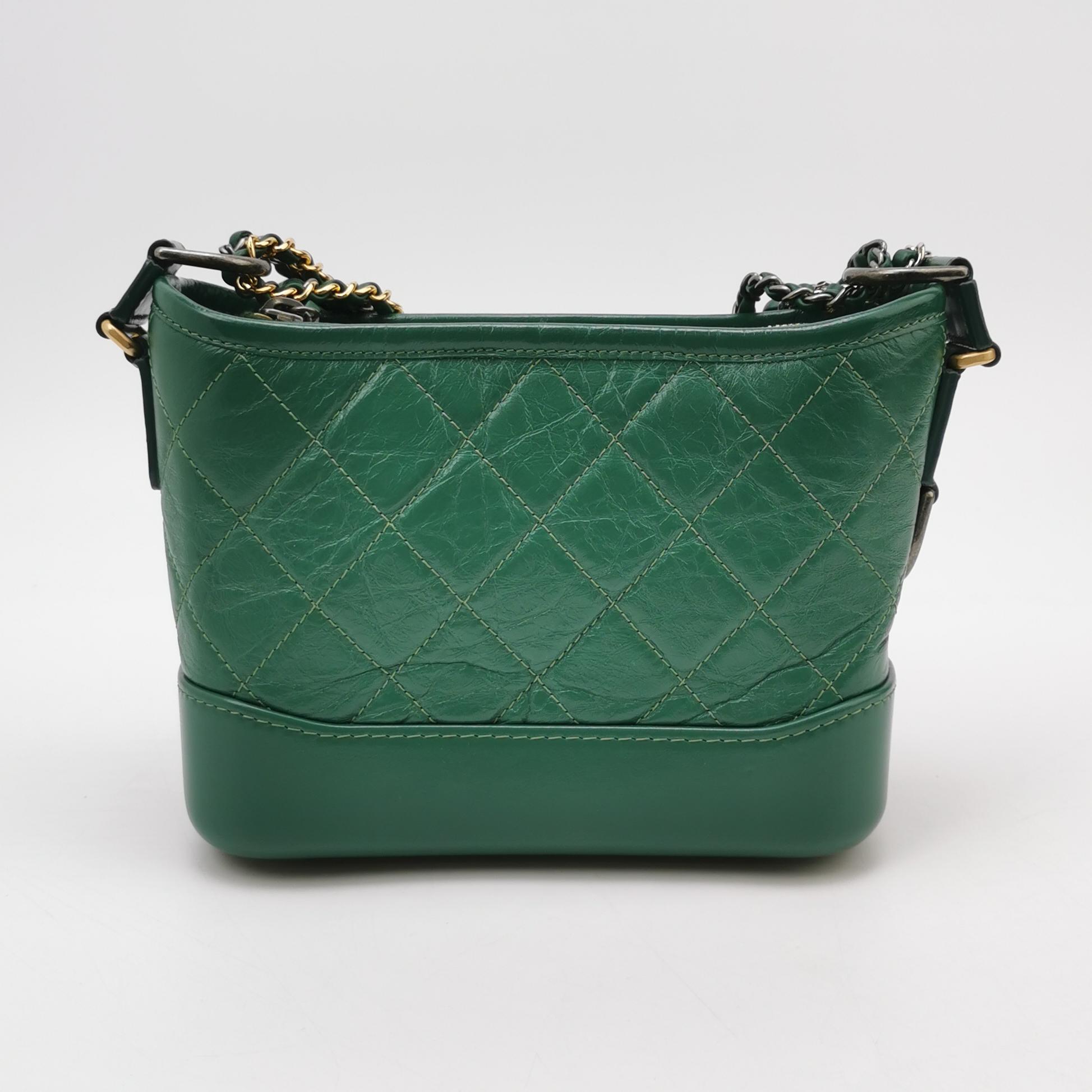 Chanel Gabrielle Hobo Quilted Aged Calfskin Small — photo 5 of 14