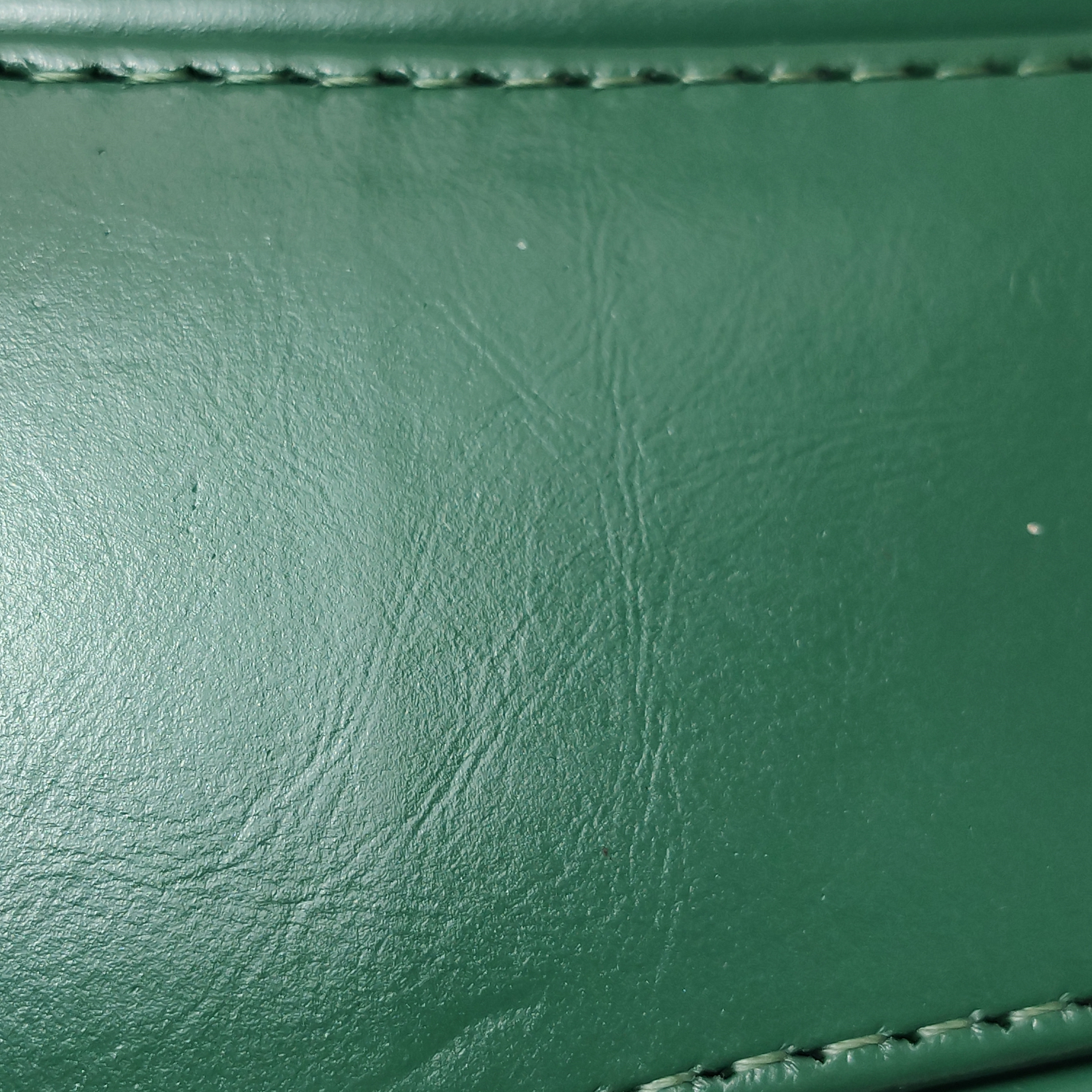 Chanel Gabrielle Hobo Quilted Aged Calfskin Small — photo 9 of 14