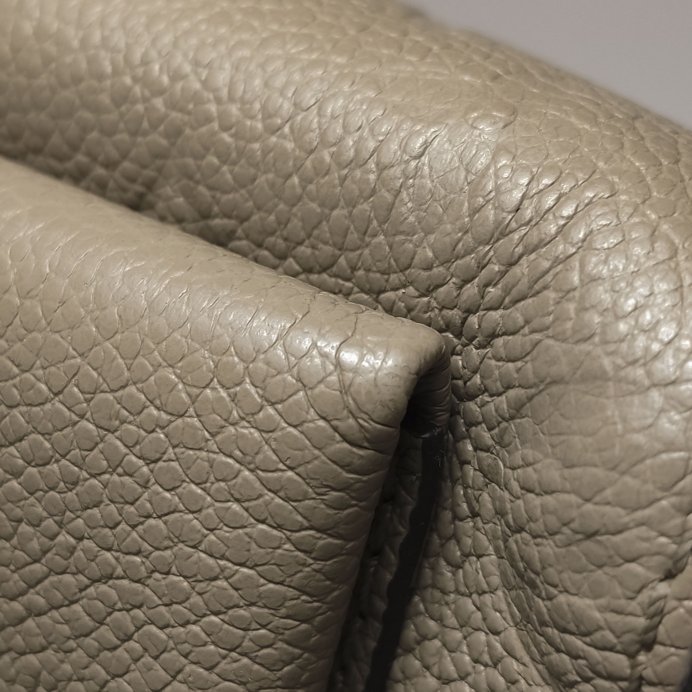 Louis Vuitton(LV) Vavin Handbag Monogram Empreinte Leather PM — photo 8 of 16