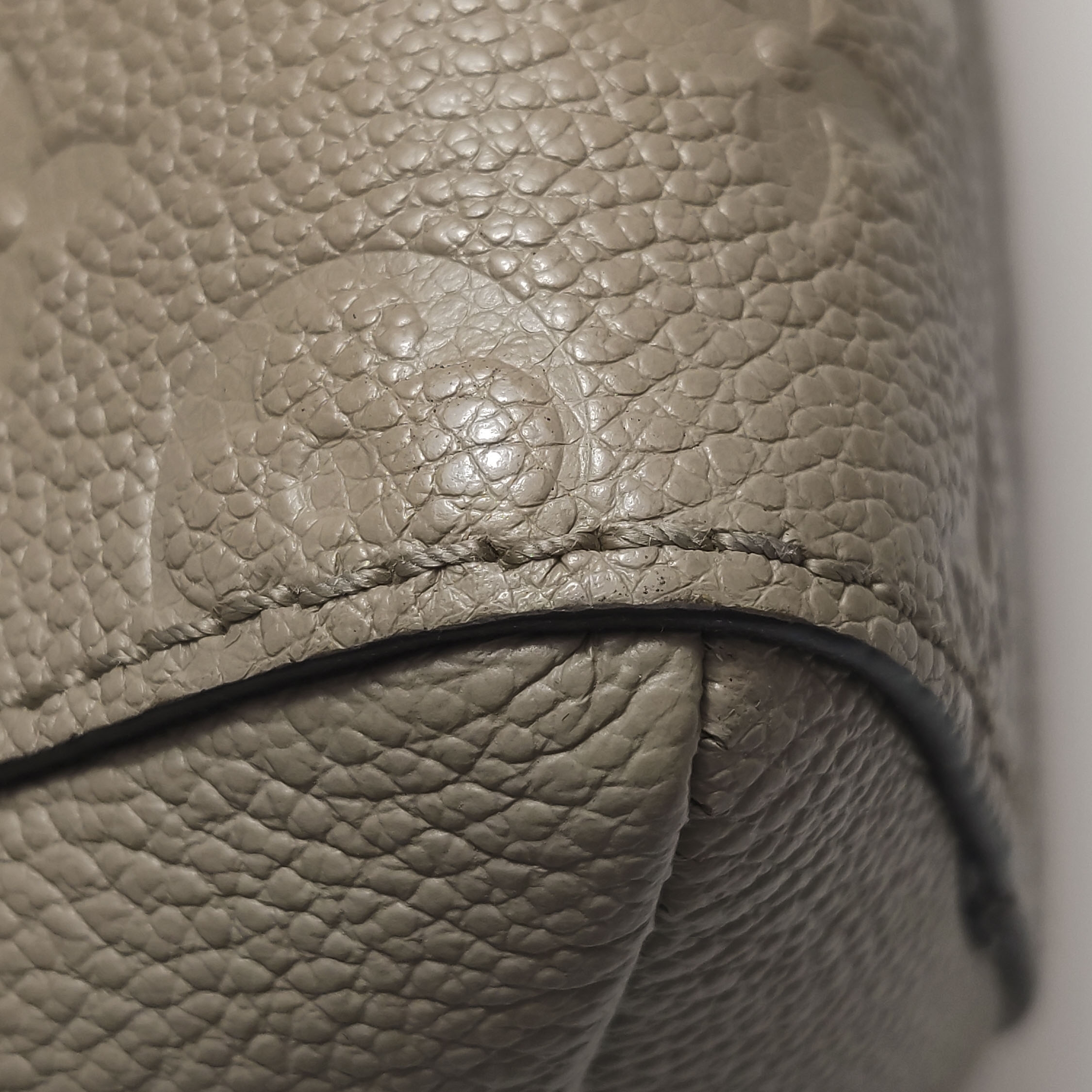 Louis Vuitton(LV) Vavin Handbag Monogram Empreinte Leather PM — photo 9 of 16
