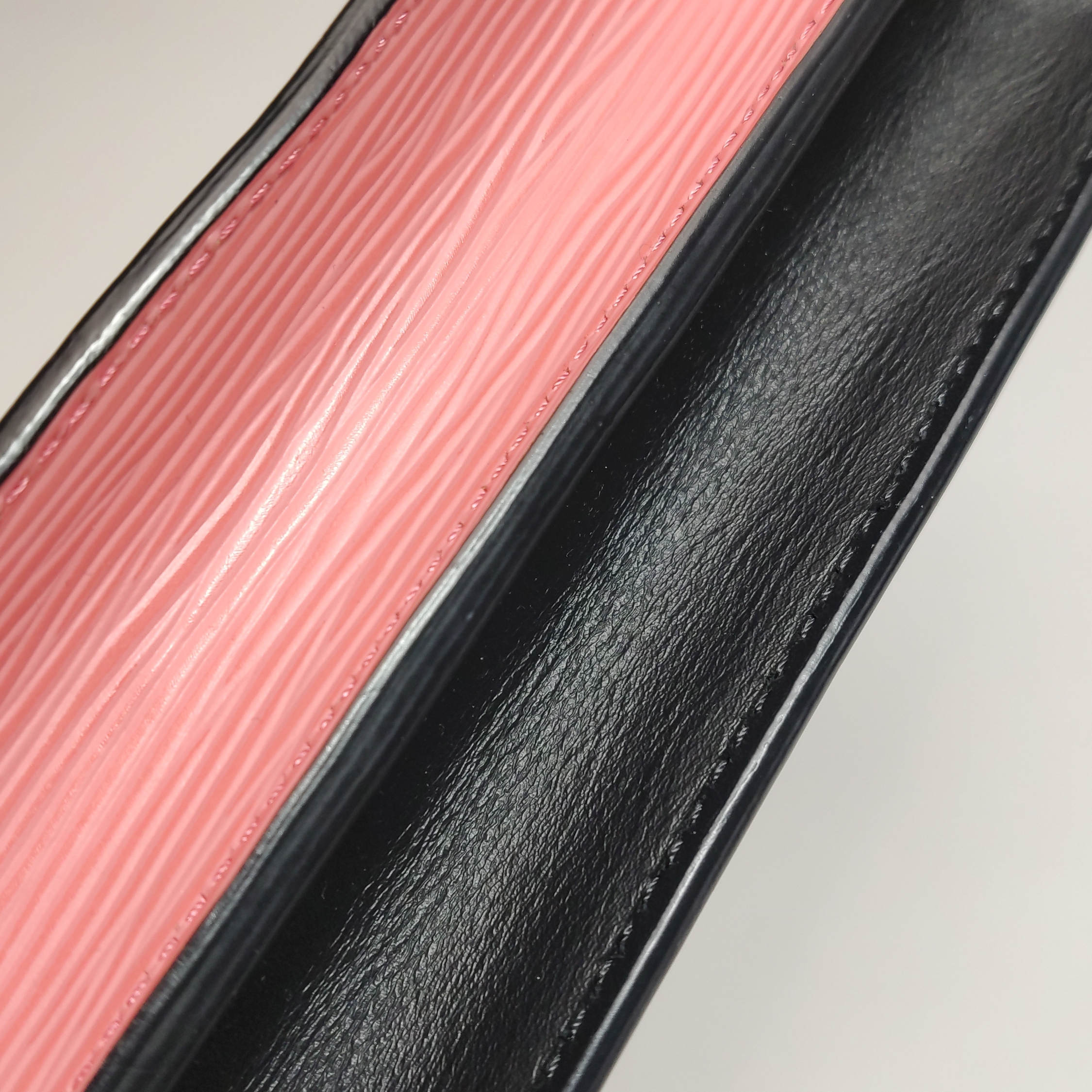 Louis Vuitton(LV) Trunk Clutch Epi Leather — photo 9 of 15
