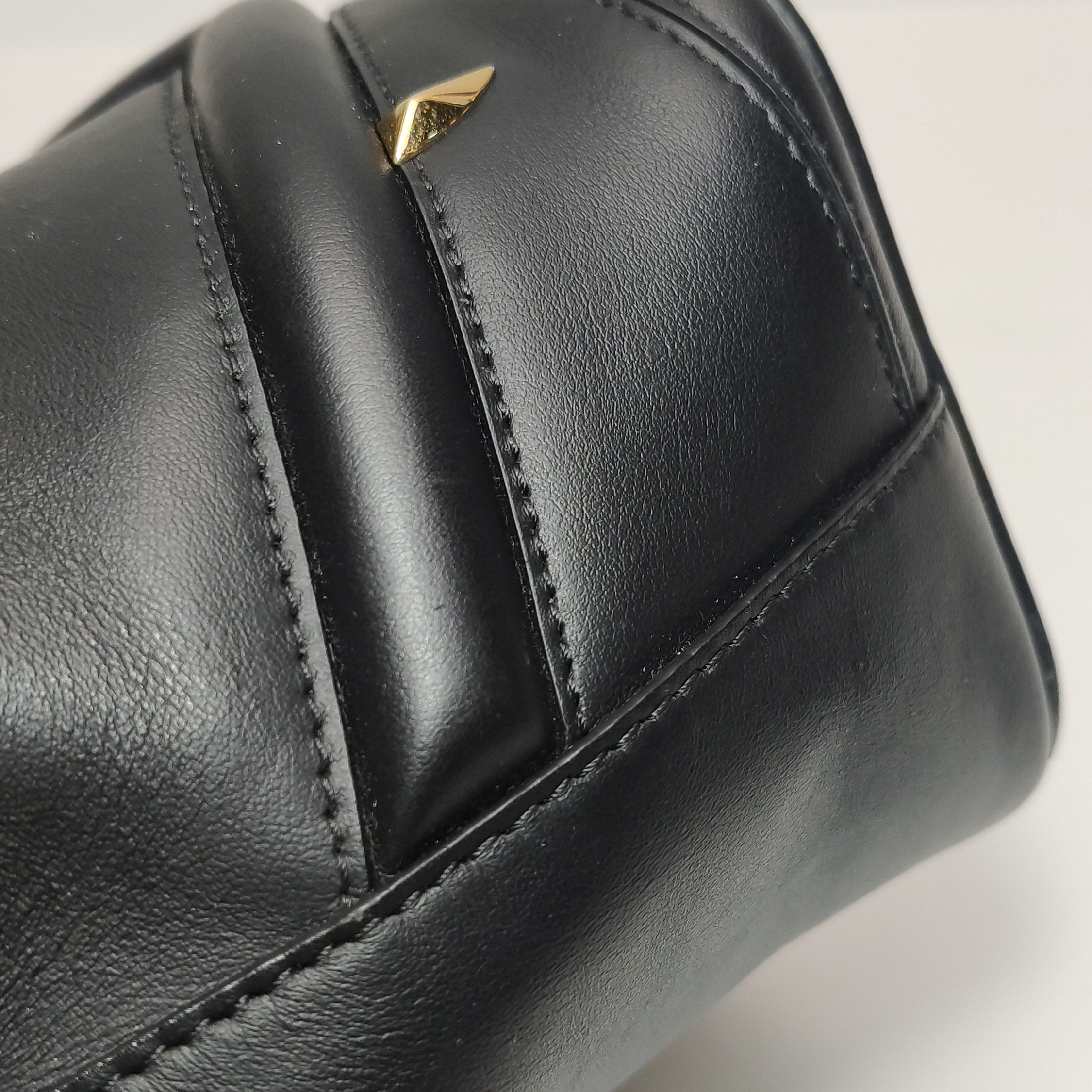 Fendi Mon Tresor Bucket Bag Leather Mini — photo 10 of 14