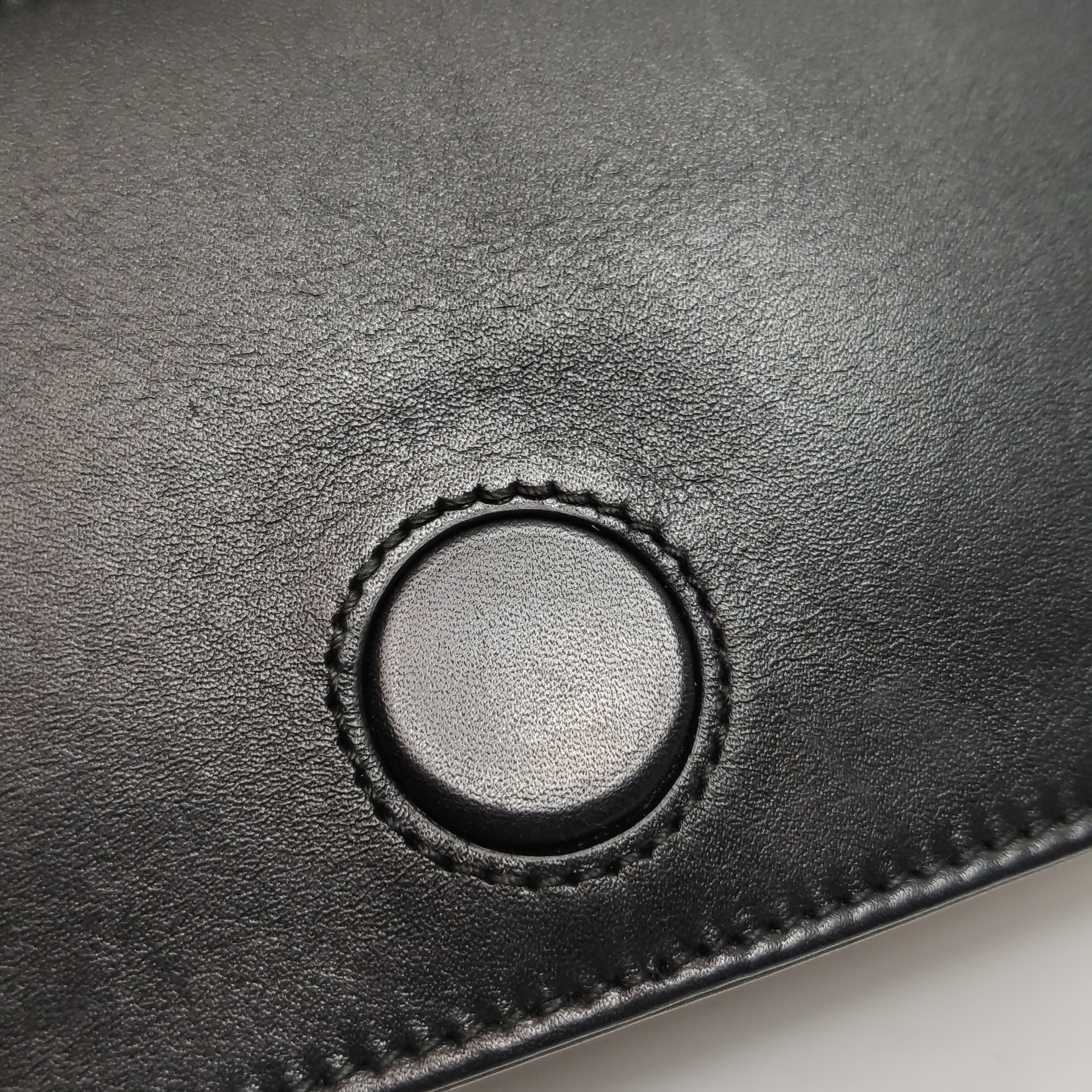 Gucci GG Marmont Chain Flap Bag Matelasse Leather Mini — photo 11 of 14