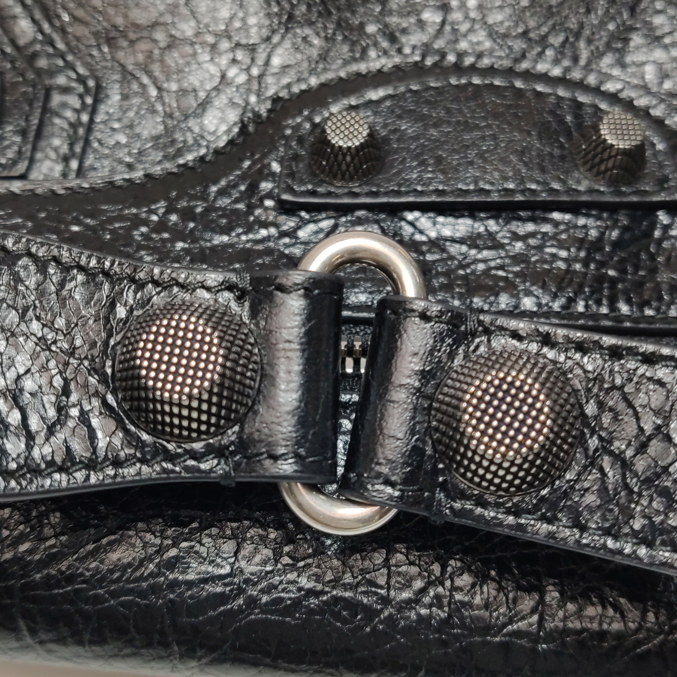Balenciaga Le Cagole Giant Studs Sling Bag Leather — photo 9 of 13