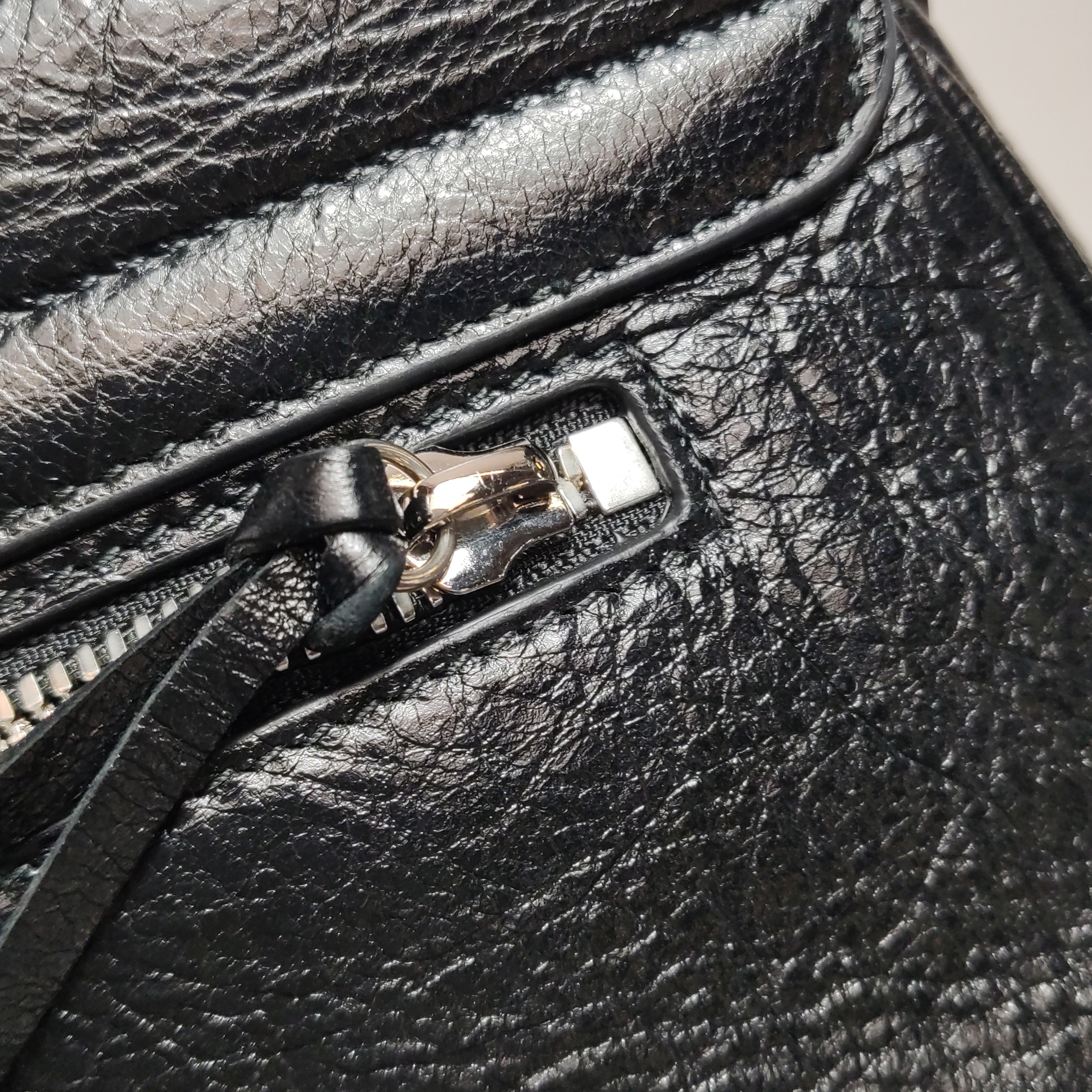 Balenciaga Le Cagole Giant Studs Sling Bag Leather — photo 10 of 13