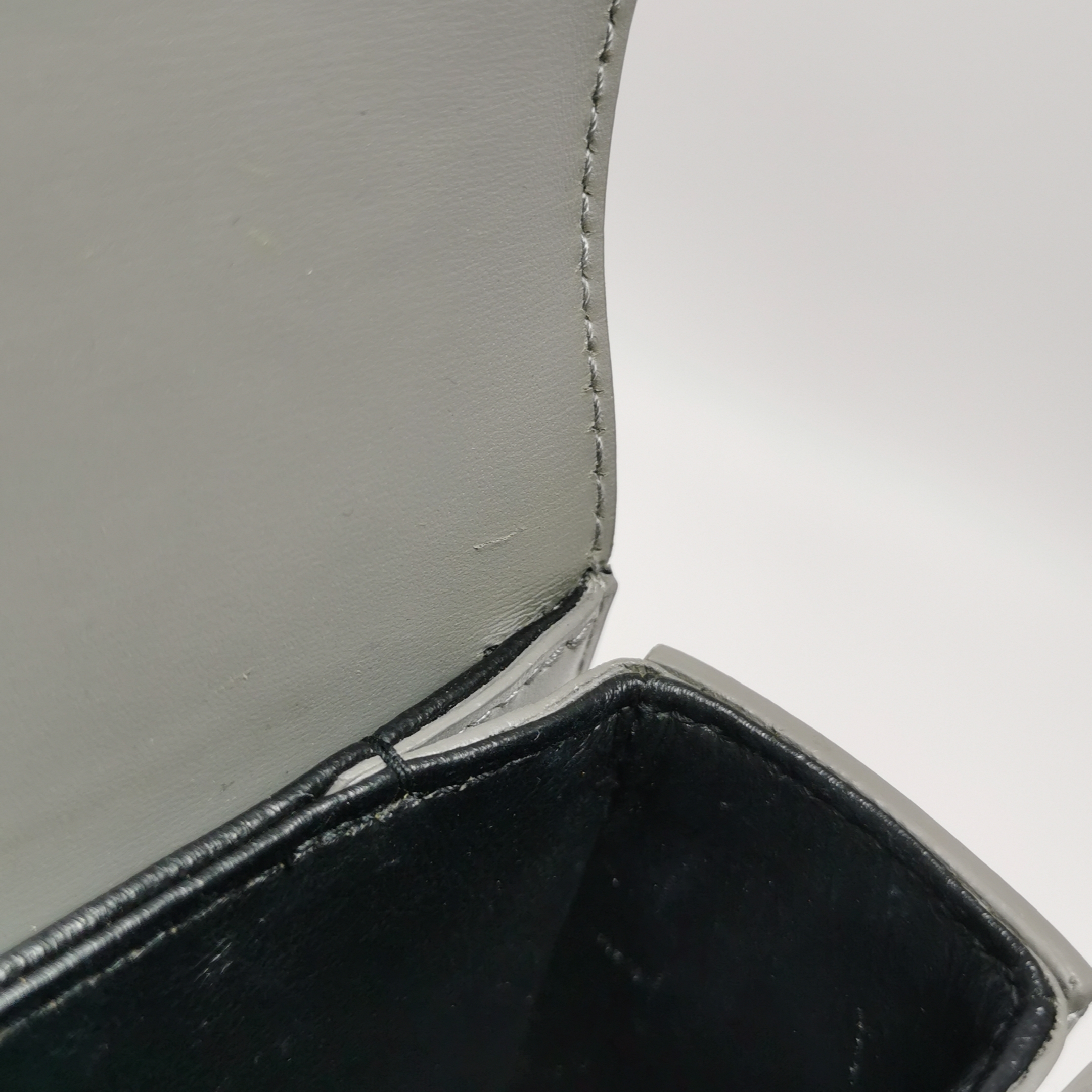 Saint Laurent(YSL) Solferino Bag Leather Medium — photo 17 of 18