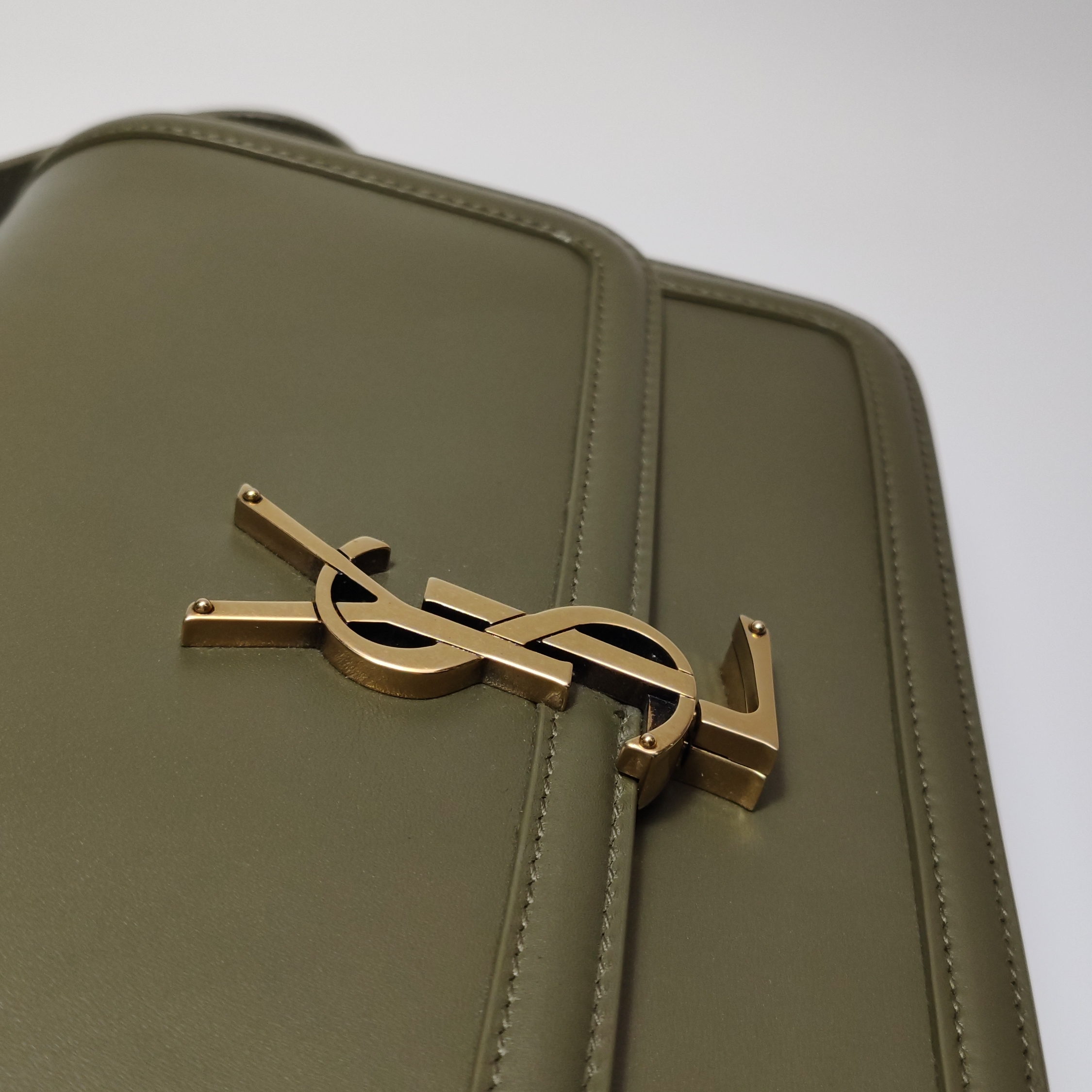 Saint Laurent(YSL) Solferino Bag Leather Medium — photo 8 of 14