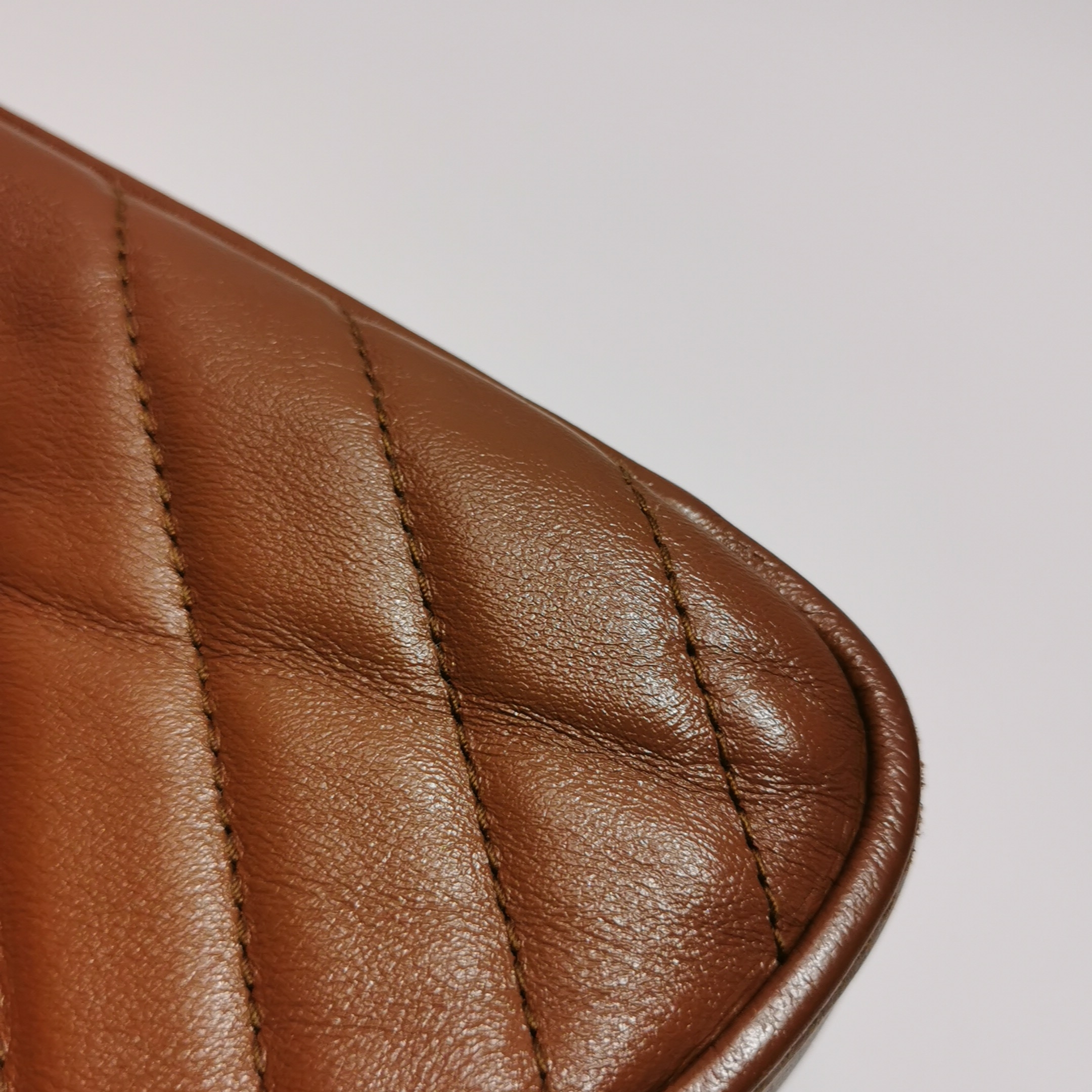 Gucci GG Marmont Top Handle Flap Bag Matelasse Leather Mini — photo 13 of 17