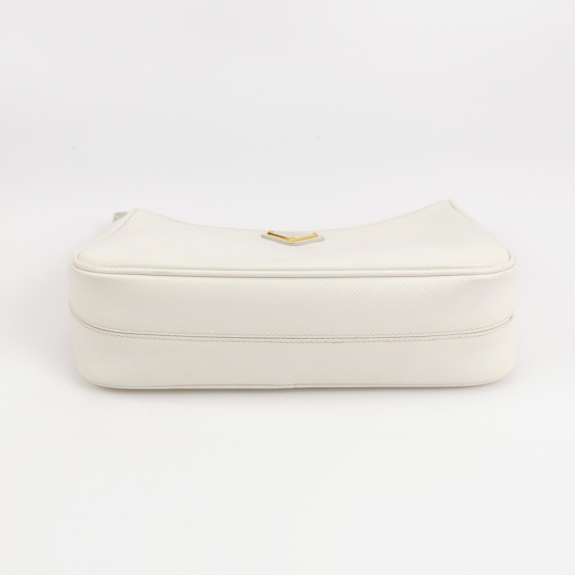 Prada Re-Edition 2005 Shoulder Bag Saffiano Leather Small — photo 7 of 16