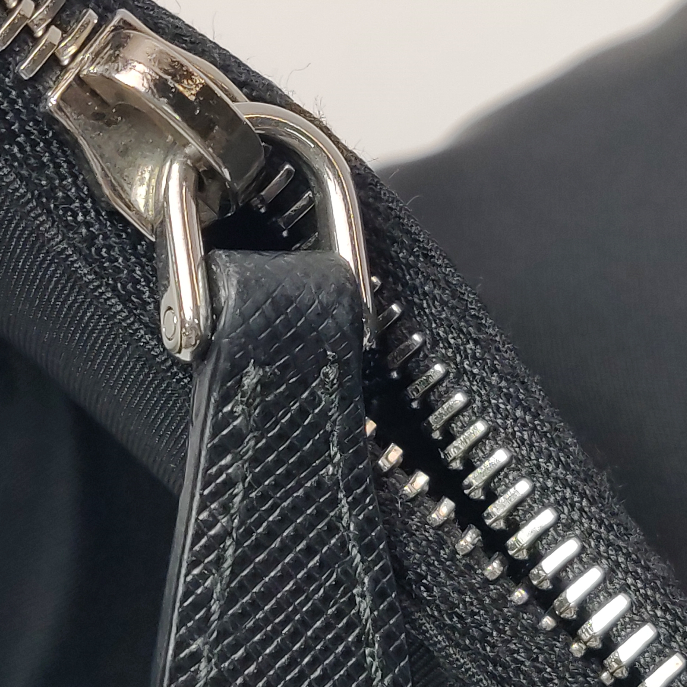 Prada Re-Edition 2005 Shoulder Bag Tessuto — photo 12 of 15