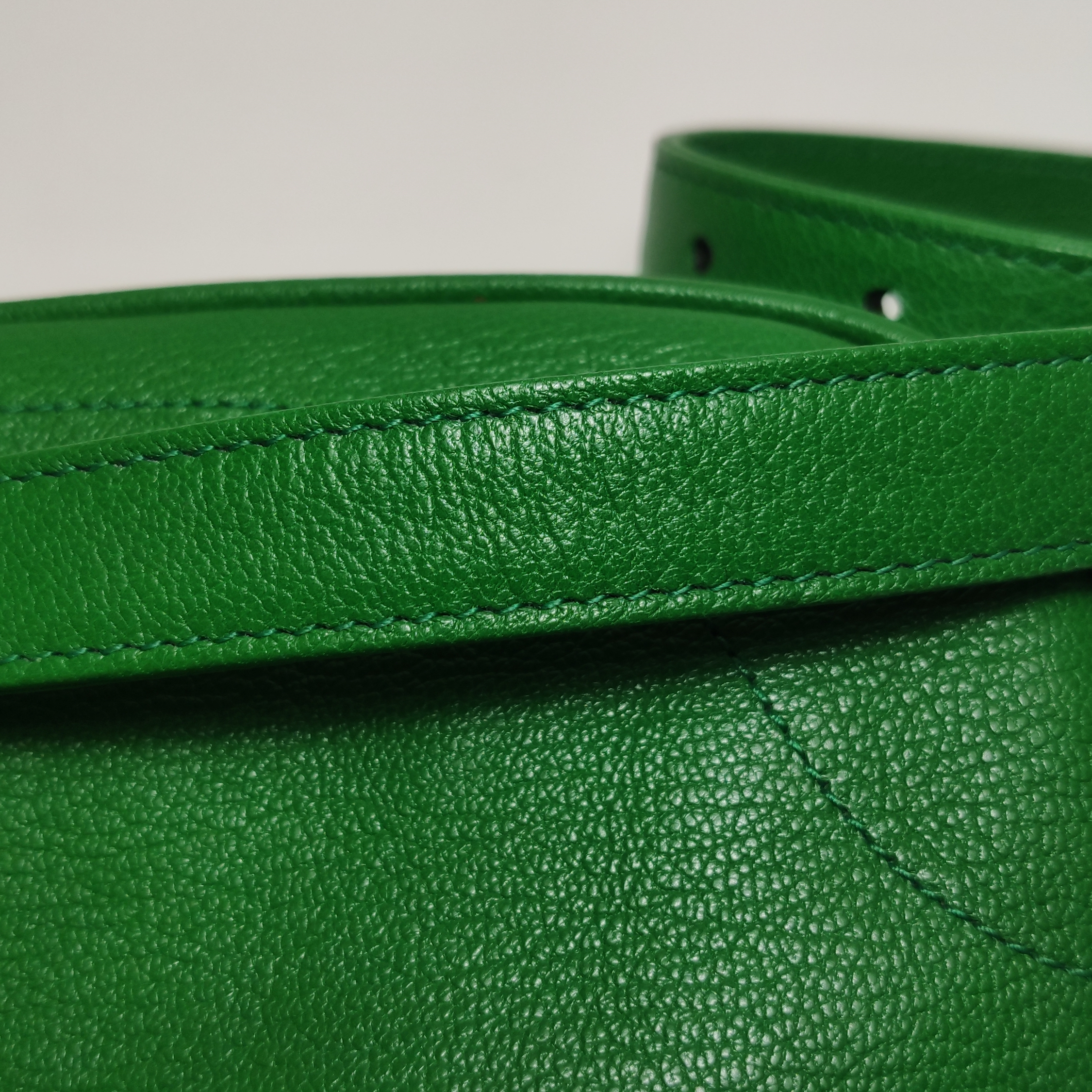 Gucci Aphrodite Zip Shoulder Bag Leather Small — photo 11 of 14