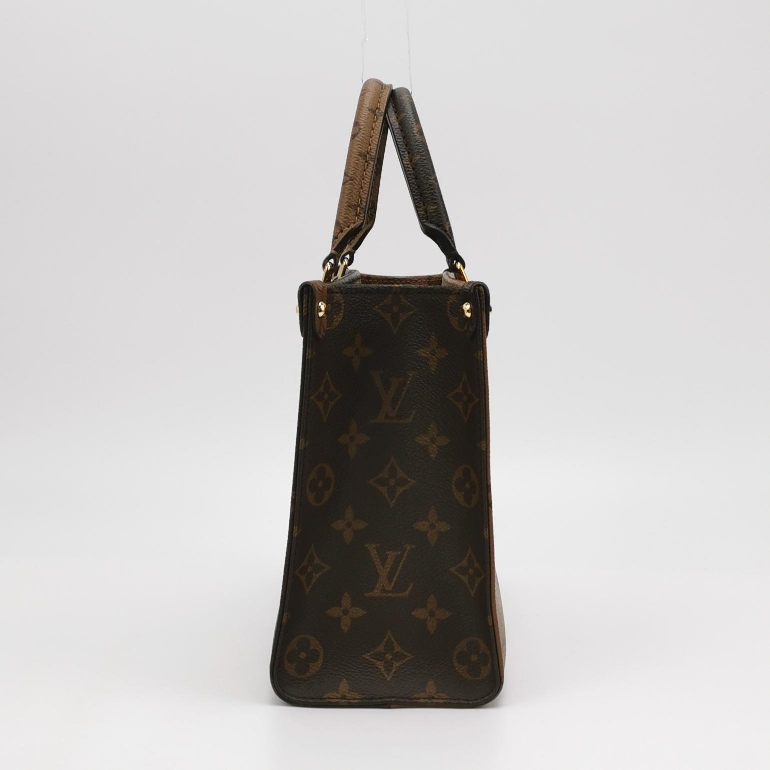 Louis Vuitton(LV) OnTheGo Tote Reverse Monogram Giant PM — photo 4 of 14