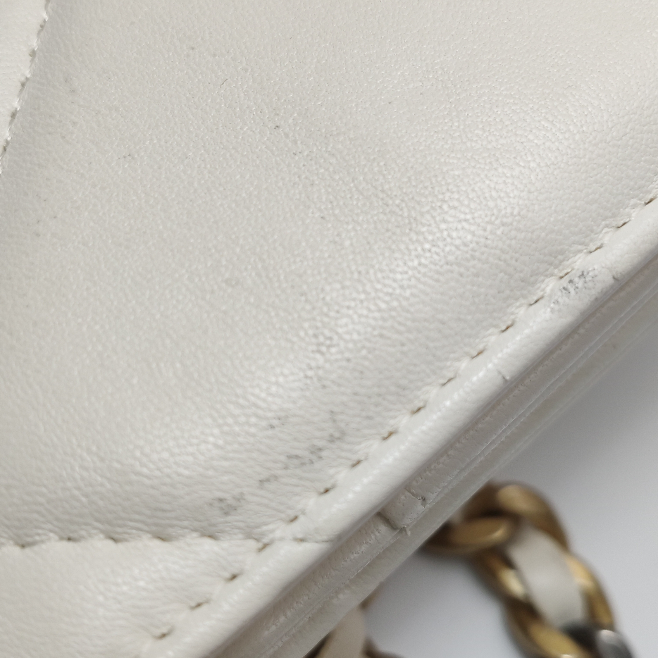 Chanel 19 Wallet on Chain Quilted Goatskin — photo 11 of 15