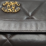Chanel 19 Wallet on Chain Quilted Goatskin — thumbnail 13