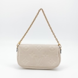 Louis Vuitton(LV) Ivy Wallet on Chain Monogram Empreinte Giant — thumbnail 5