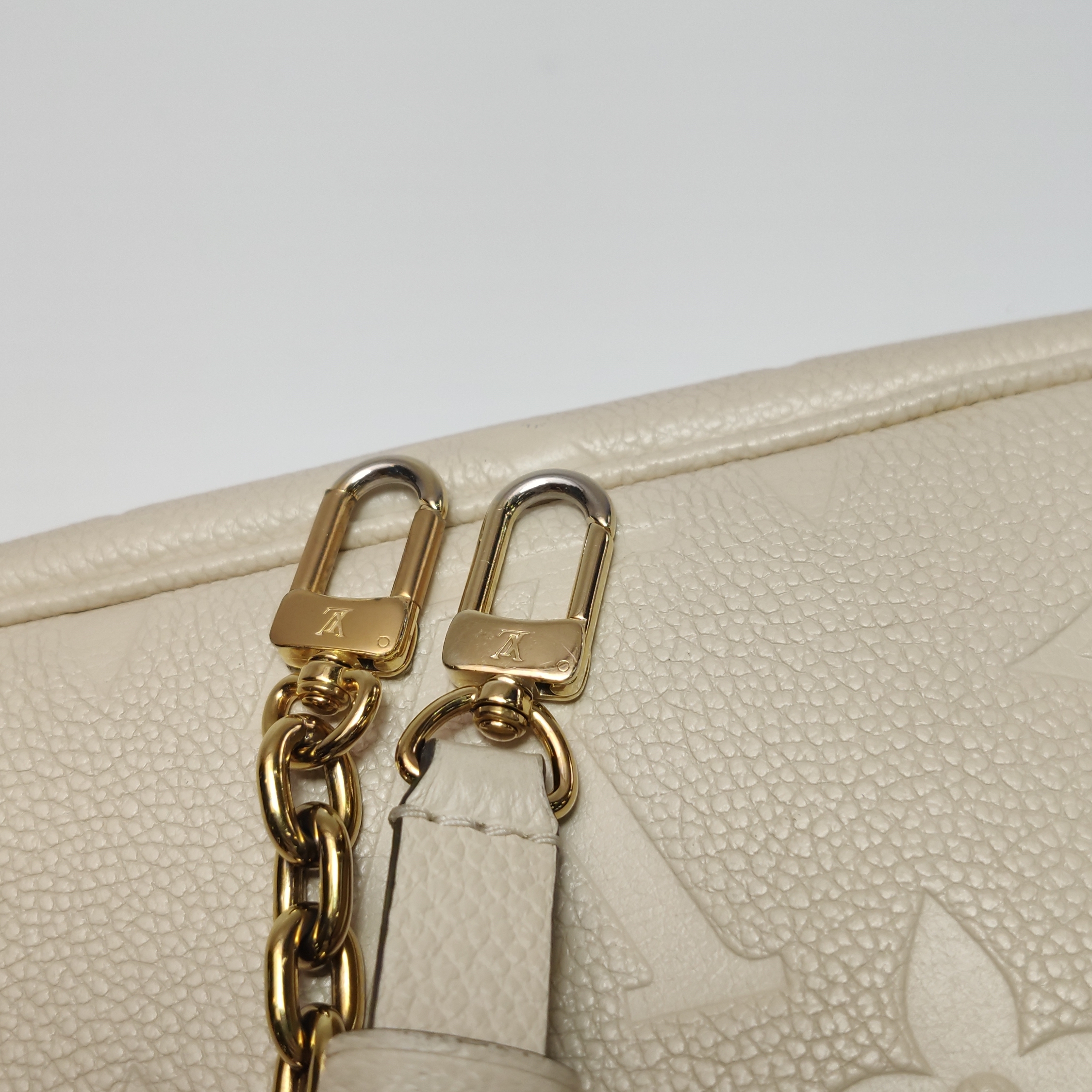 Louis Vuitton(LV) Ivy Wallet on Chain Monogram Empreinte Giant — photo 15 of 15