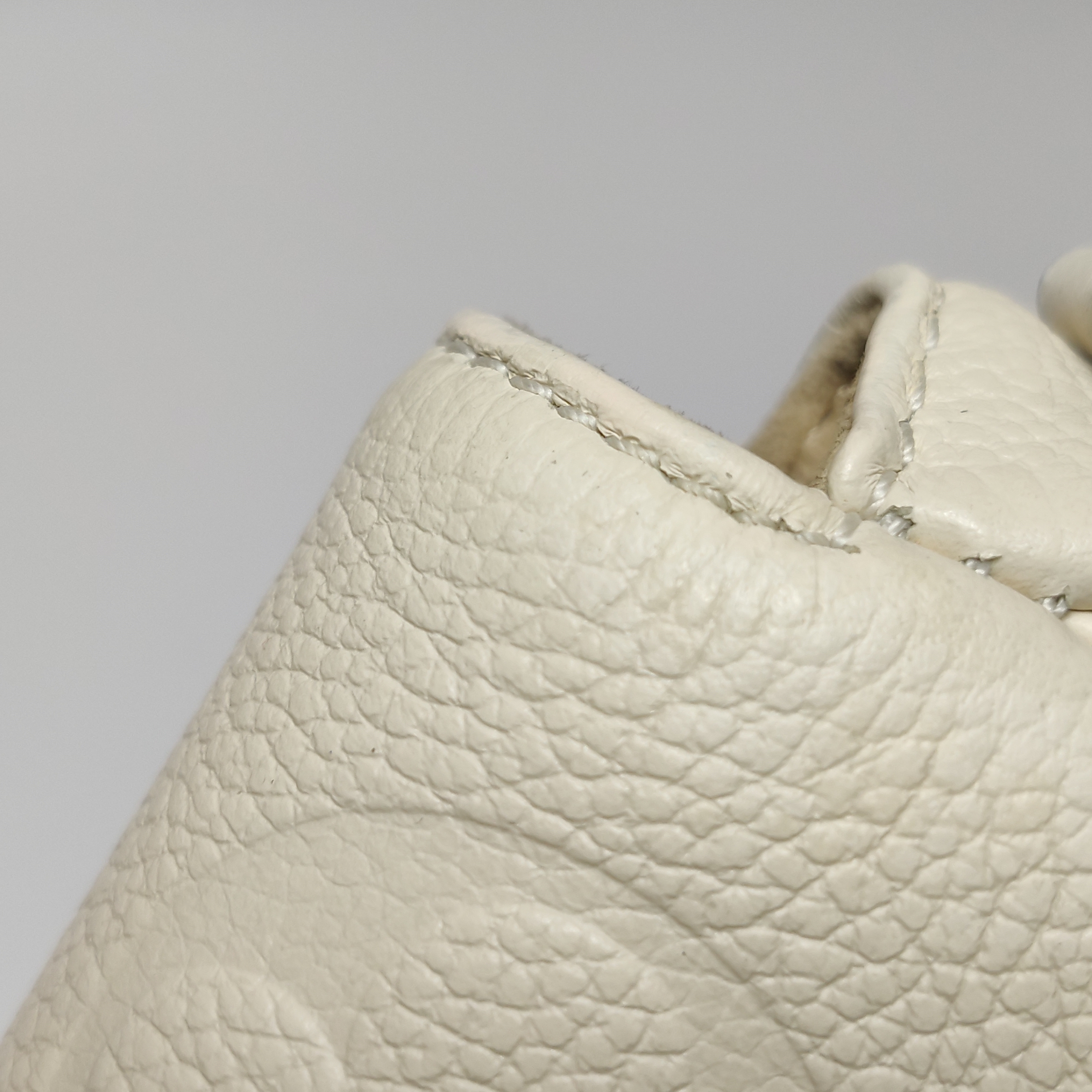 Louis Vuitton(LV) Ivy Wallet on Chain Monogram Empreinte Giant — photo 13 of 15