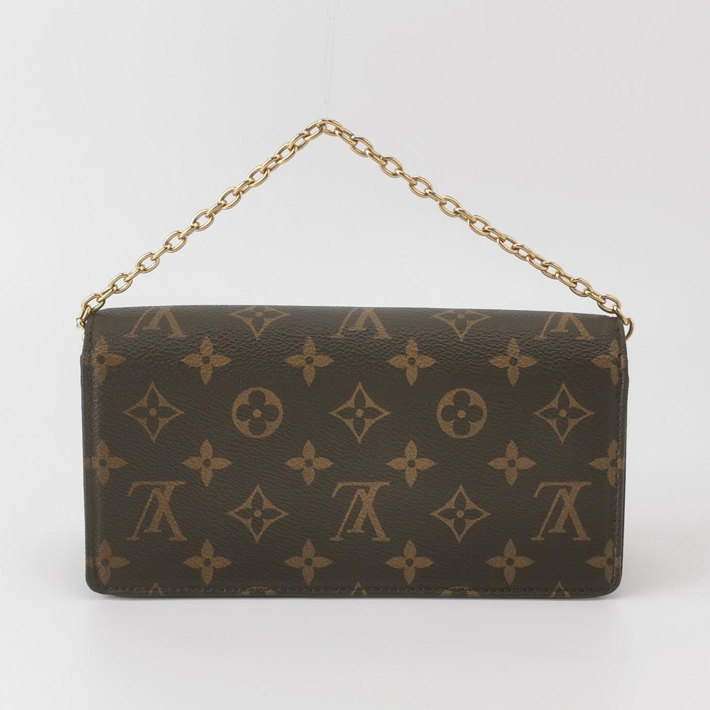 Louis Vuitton(LV) Lily Wallet on Chain Monogram Canvas — photo 5 of 13