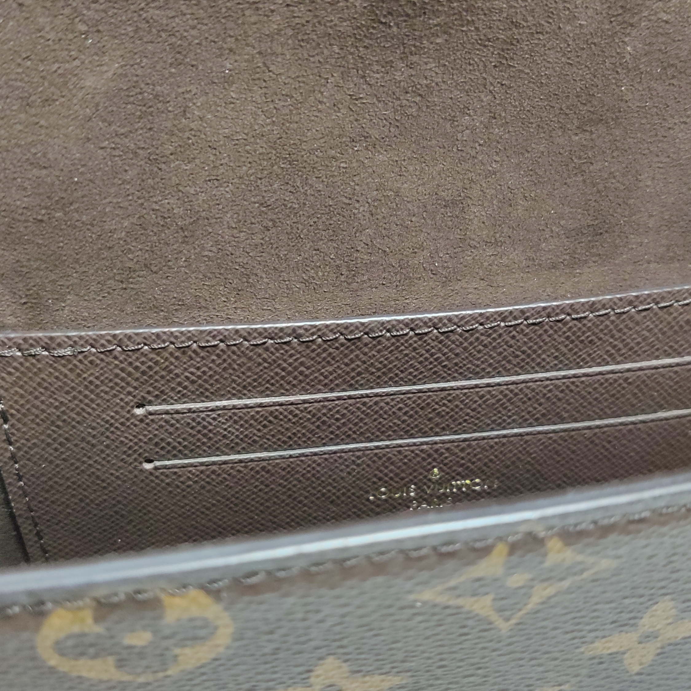 Louis Vuitton(LV) Lily Wallet on Chain Monogram Canvas — photo 10 of 13