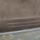 Louis Vuitton(LV) Lily Wallet on Chain Monogram Canvas — thumbnail 10