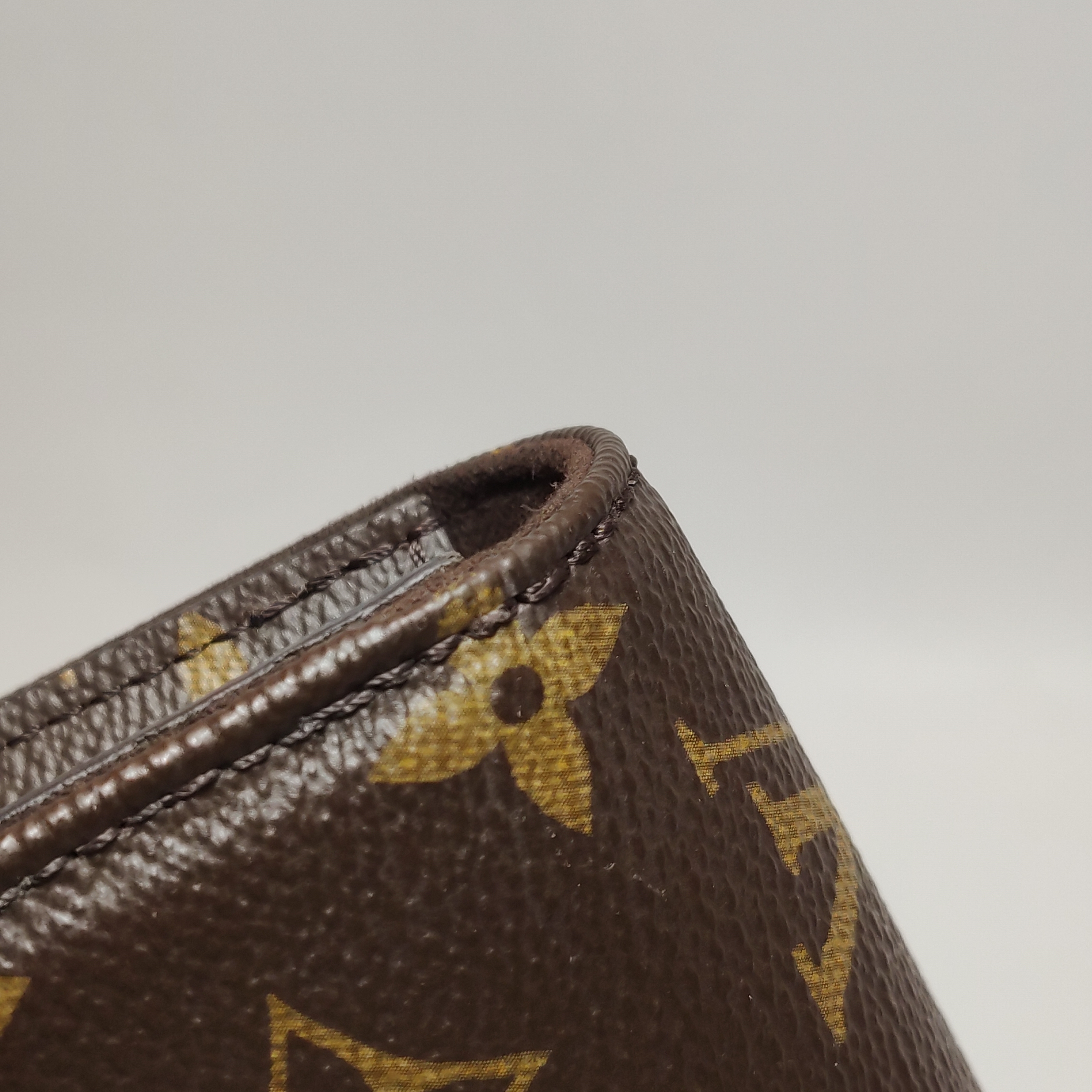 Louis Vuitton(LV) Lily Wallet on Chain Monogram Canvas — photo 12 of 13