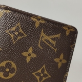 Louis Vuitton(LV) Lily Wallet on Chain Monogram Canvas — thumbnail 12