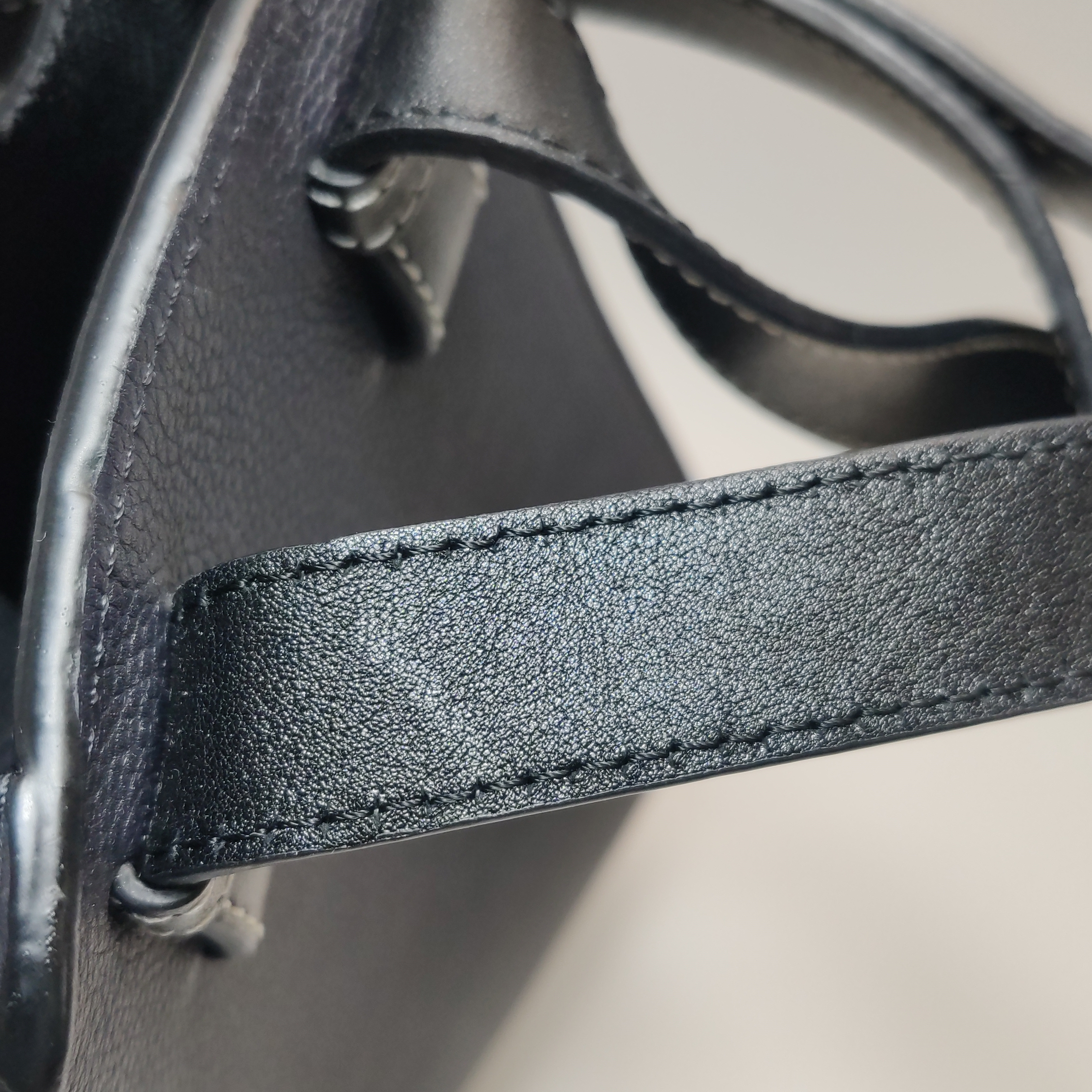 Loewe Hammock Bag Leather Small — photo 13 of 14