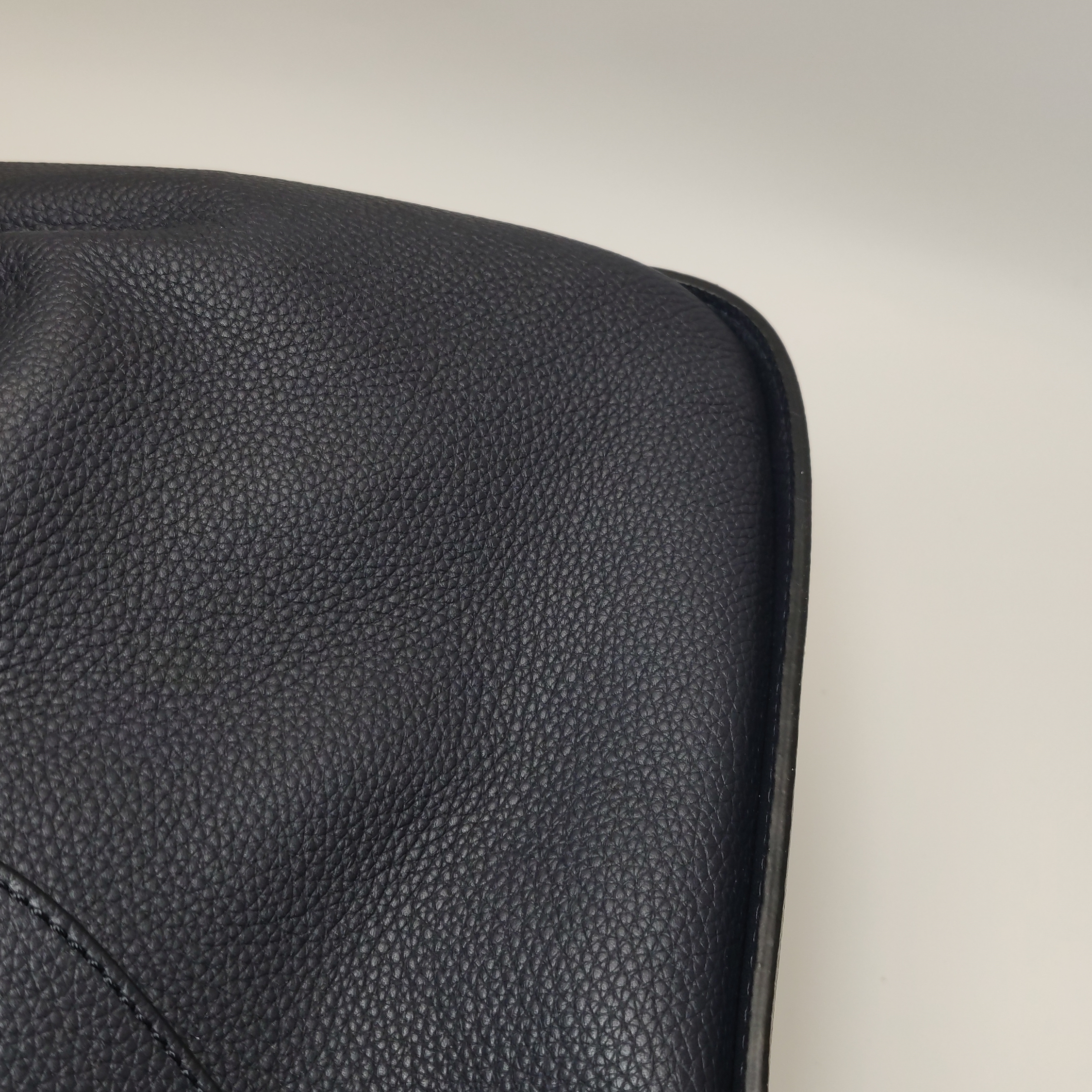 Loewe Hammock Bag Leather Small — photo 12 of 14