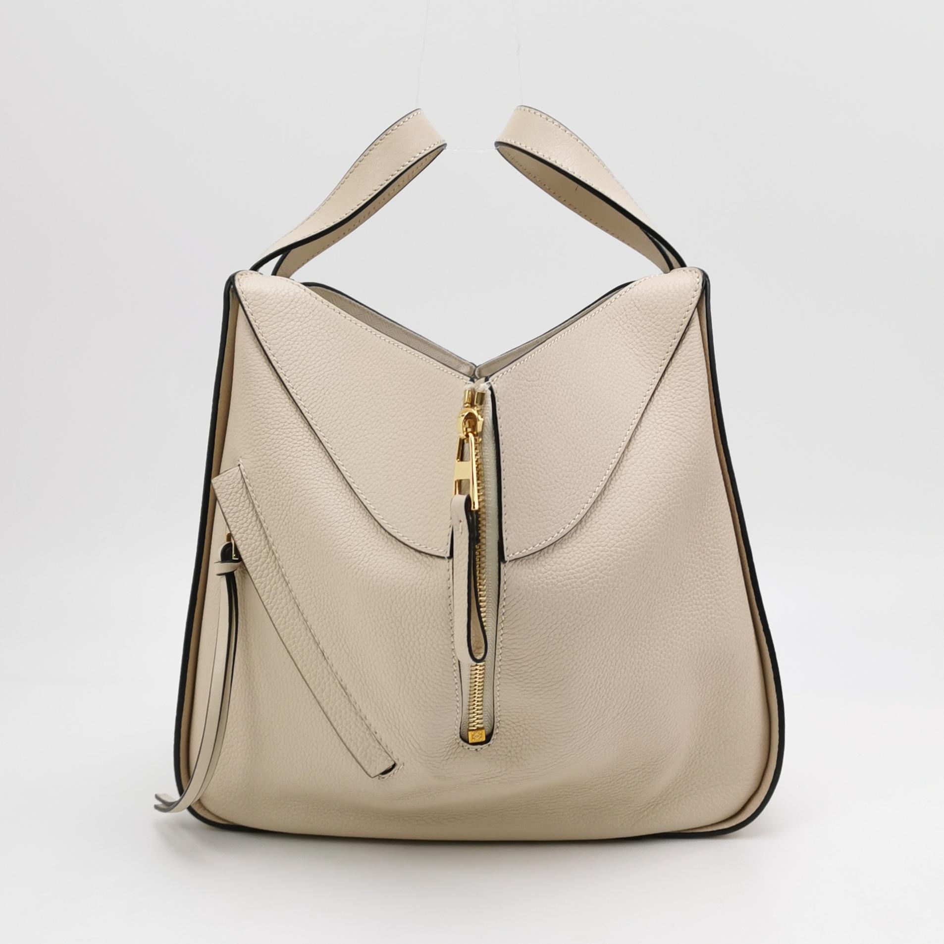 Loewe Hammock Bag Leather Small — photo 3 of 15